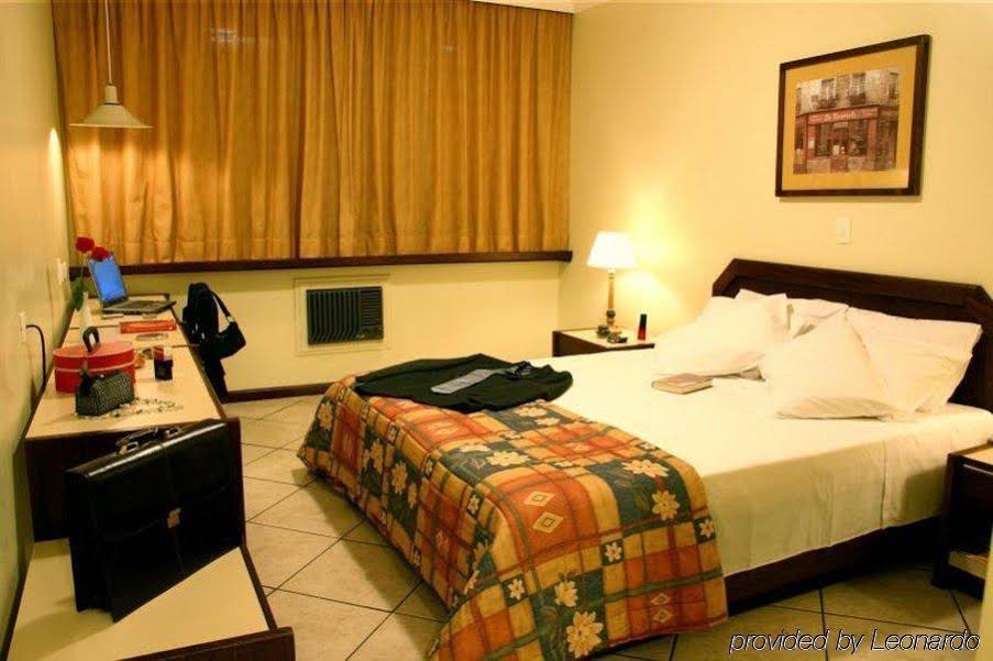 Hotel Deville Express Cascavel