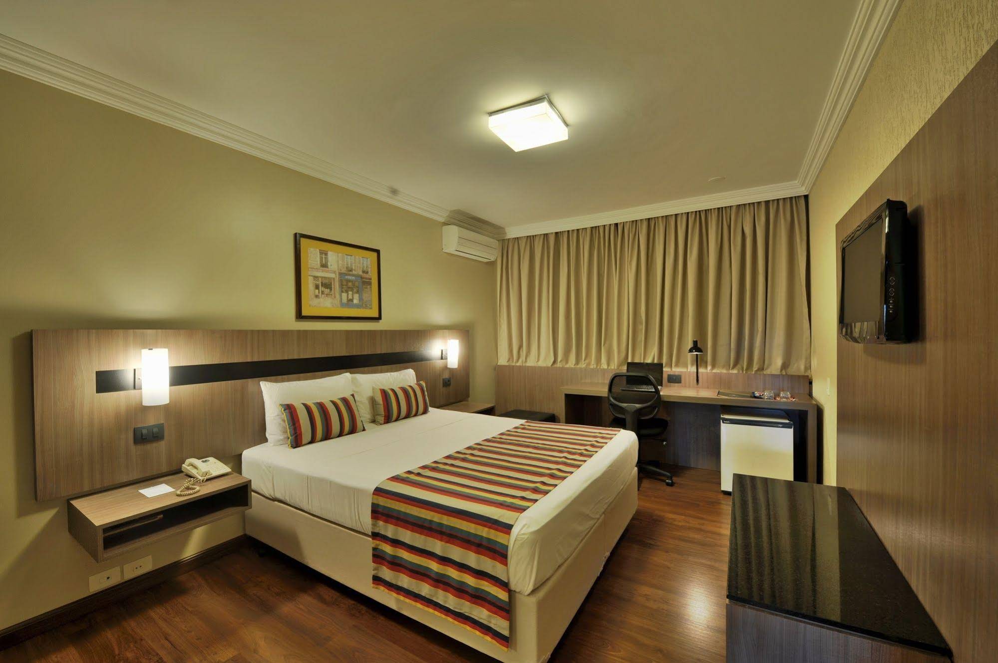 Hotel Deville Express Cascavel