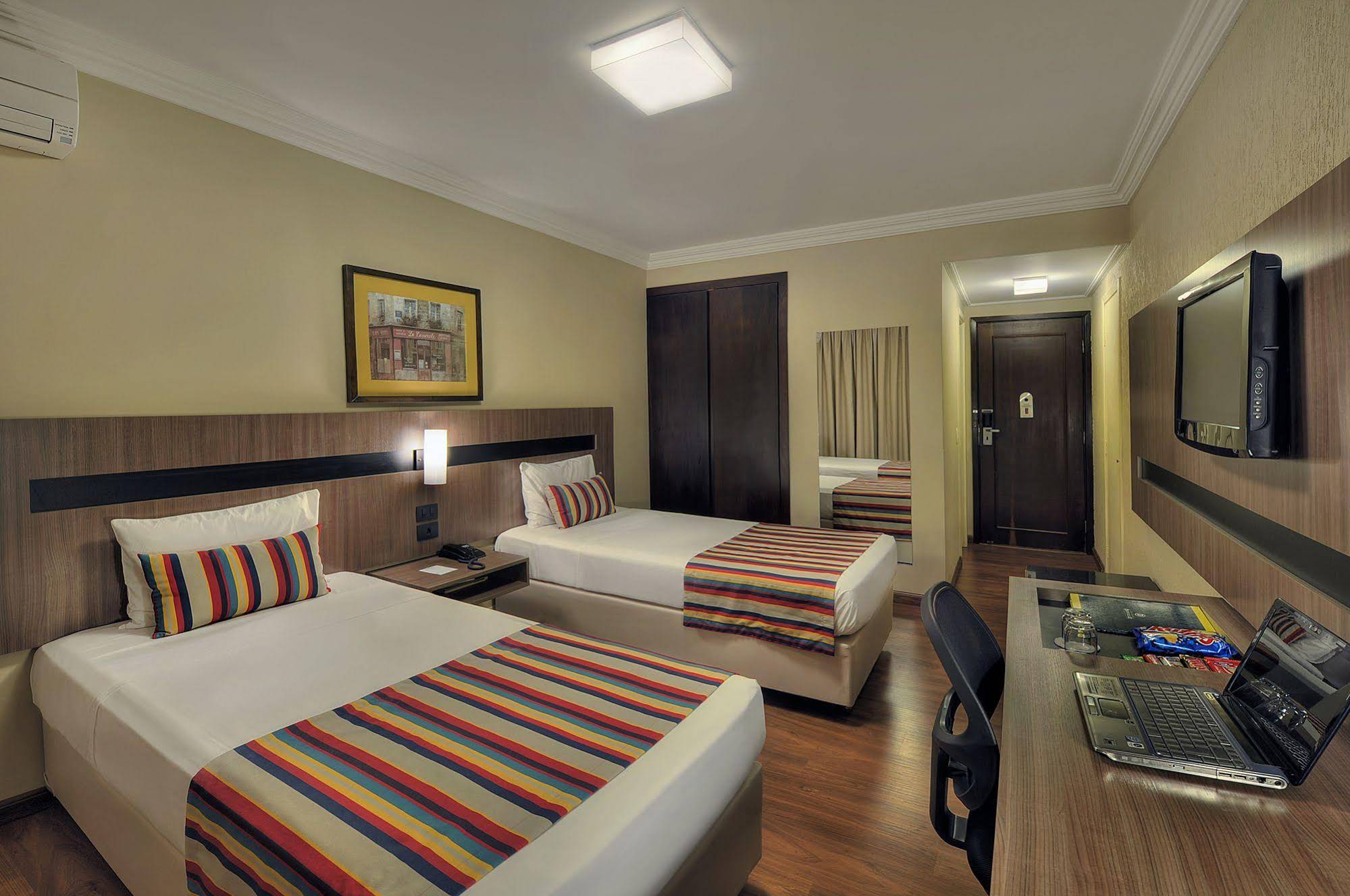 Hotel Deville Express Cascavel