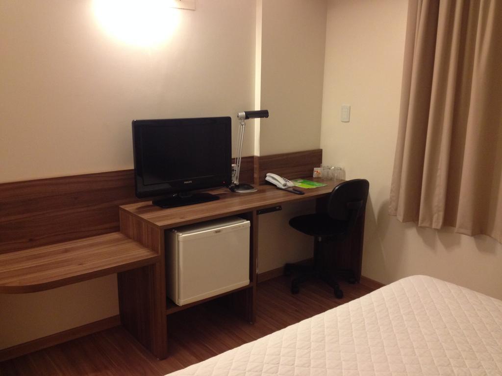 Mogano Business Hotel