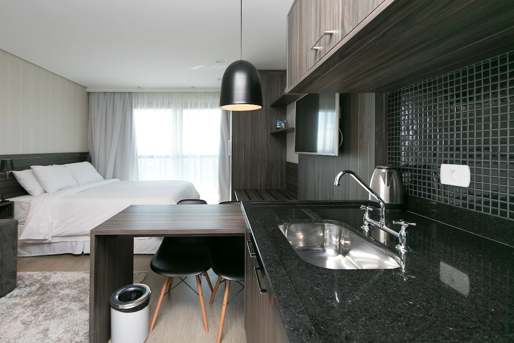 7th Avenue - Oxford Residence