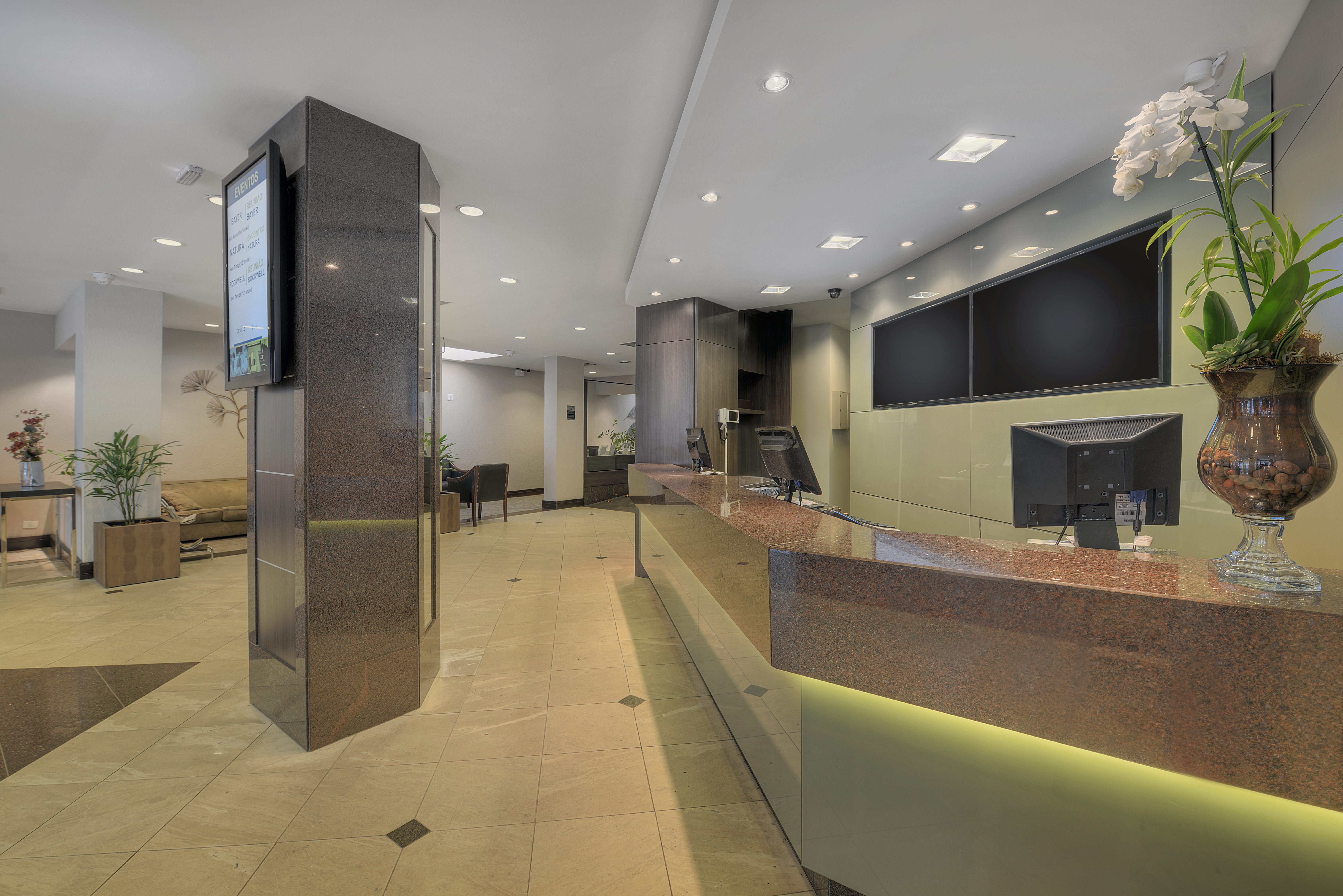 Hotel Deville Curitiba Batel