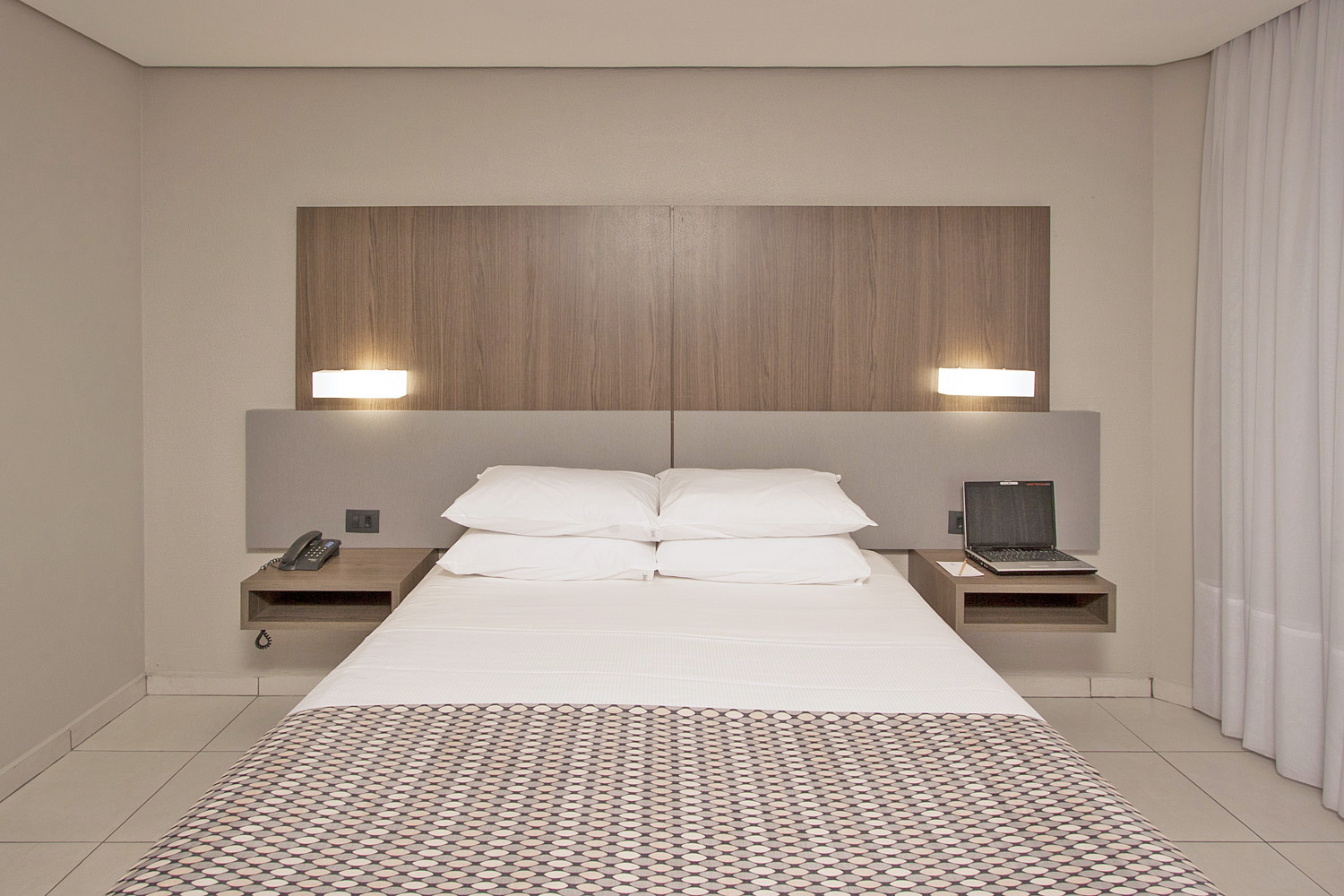 Saint Emilion by Atlantica