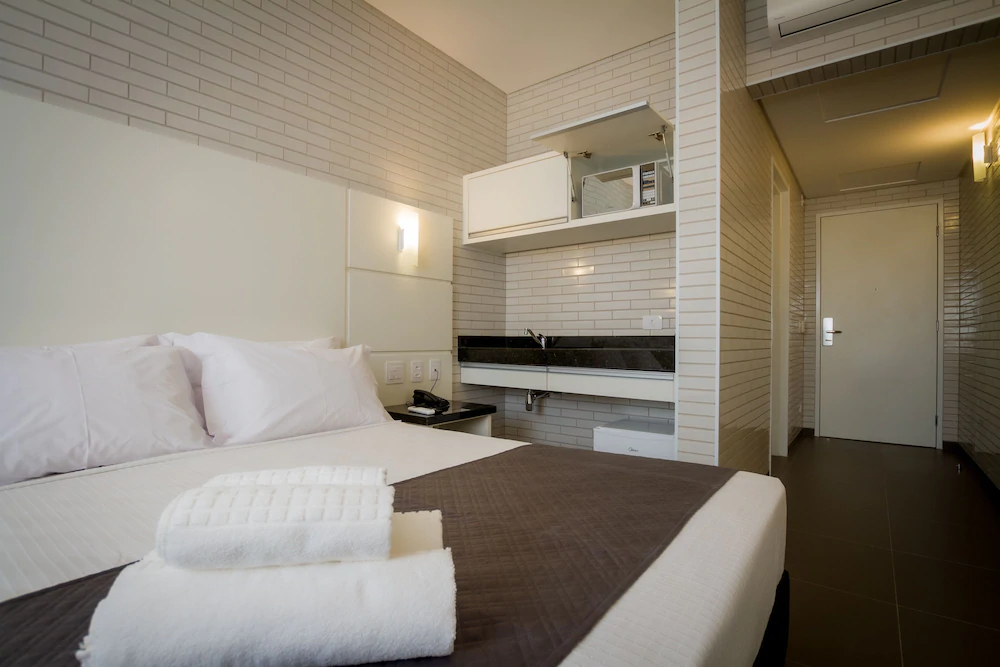 Hotel Confiance Barigui