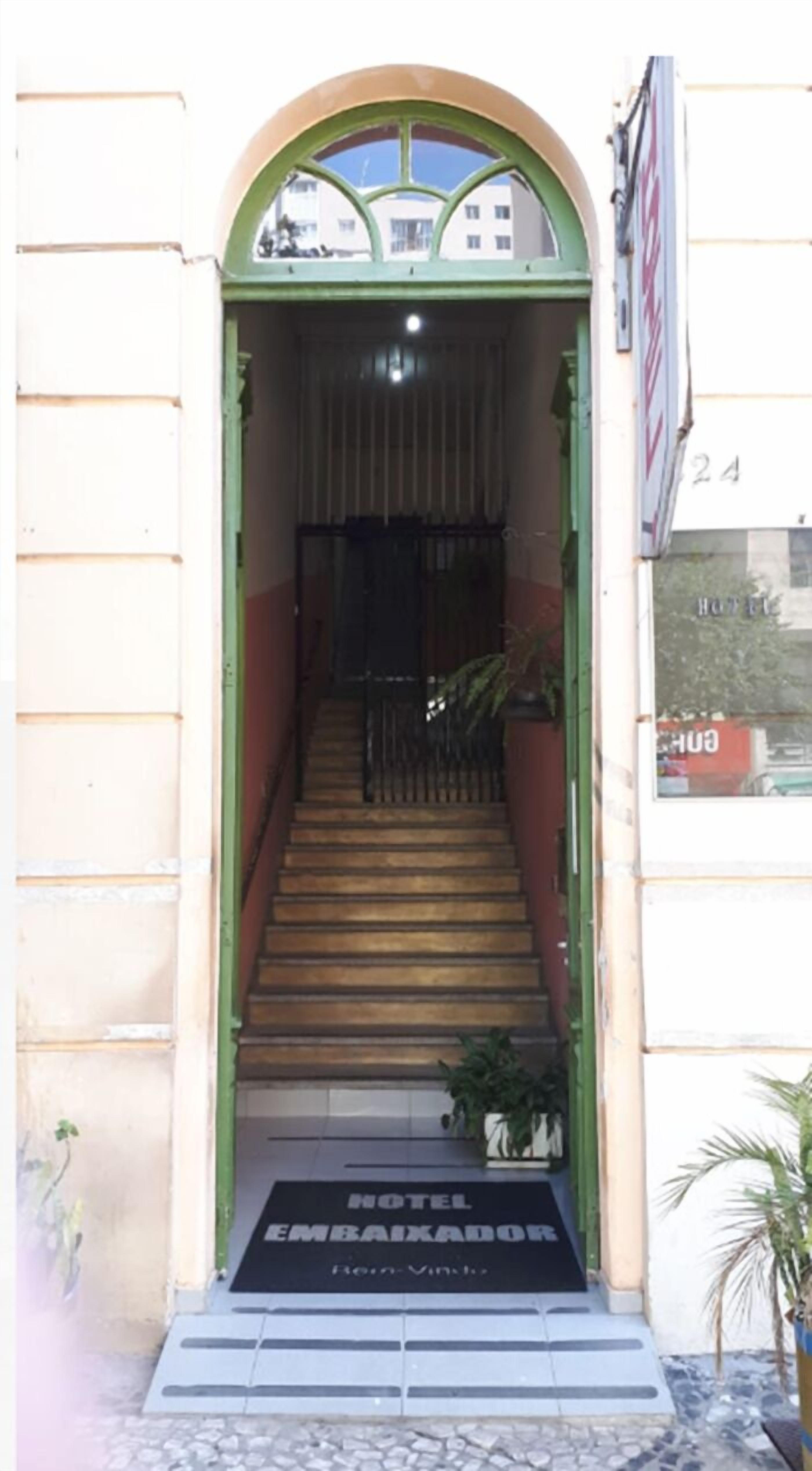 Hotel Embaixador De Curitiba