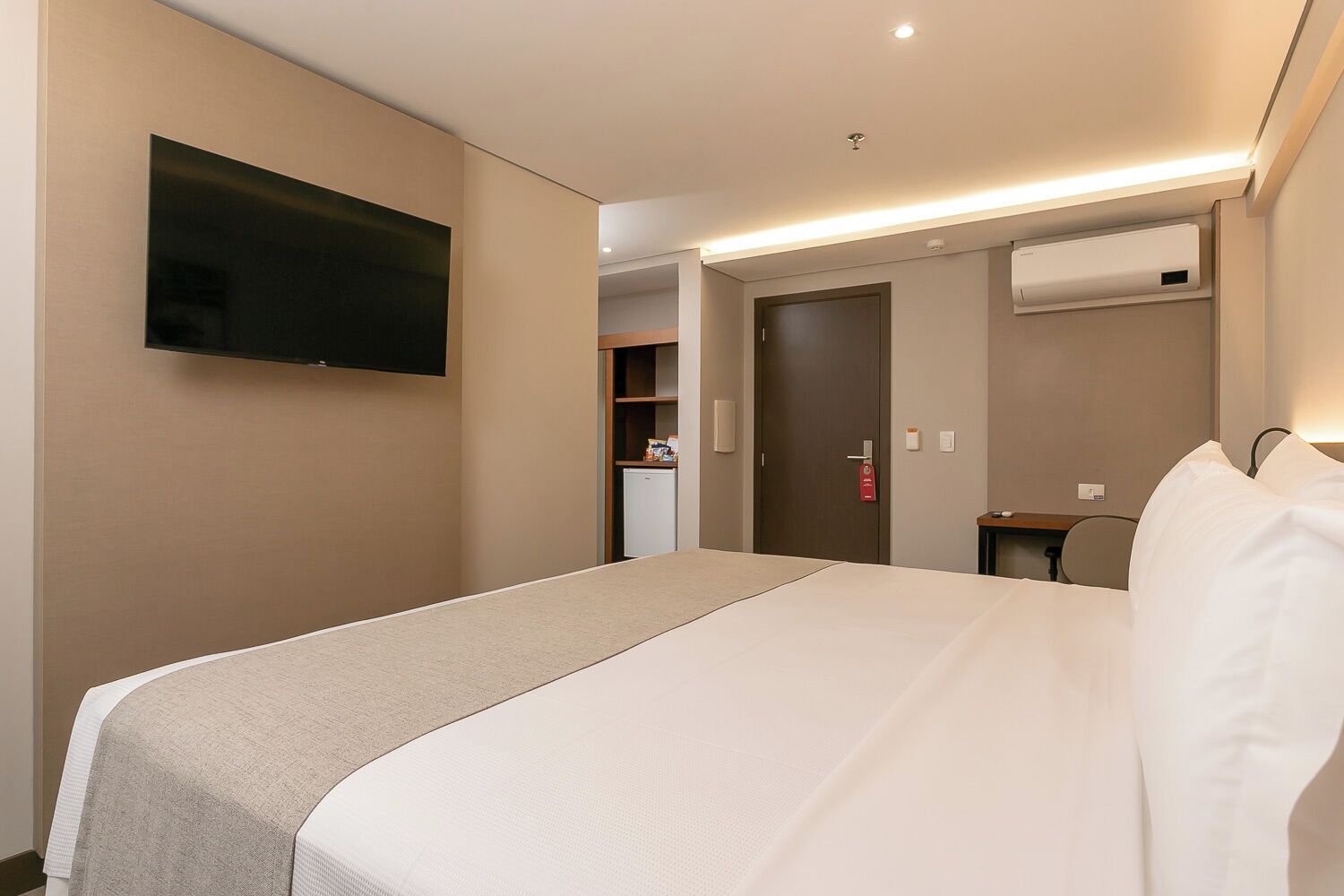 Roochelle Convention By Nobile