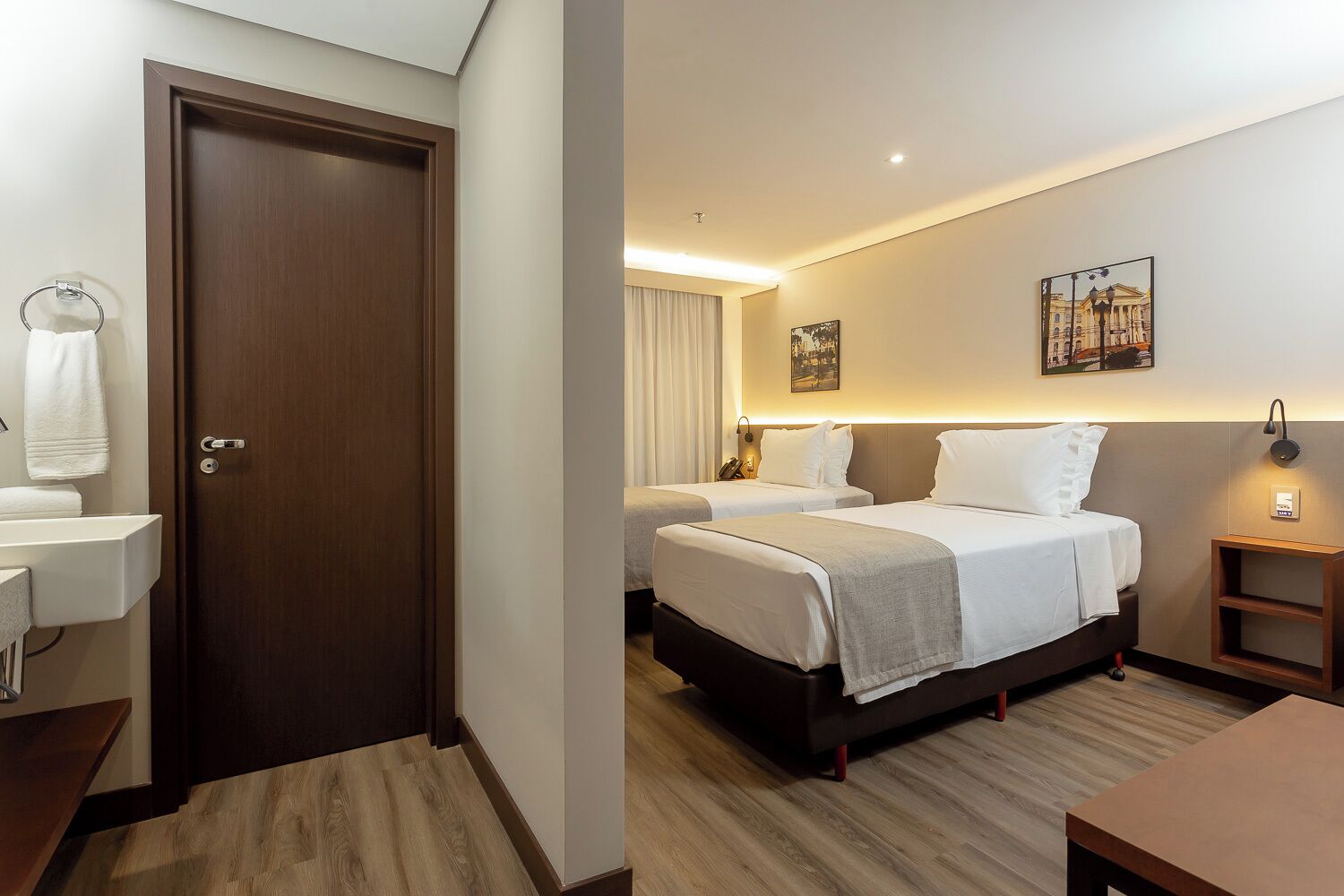 Roochelle Convention By Nobile