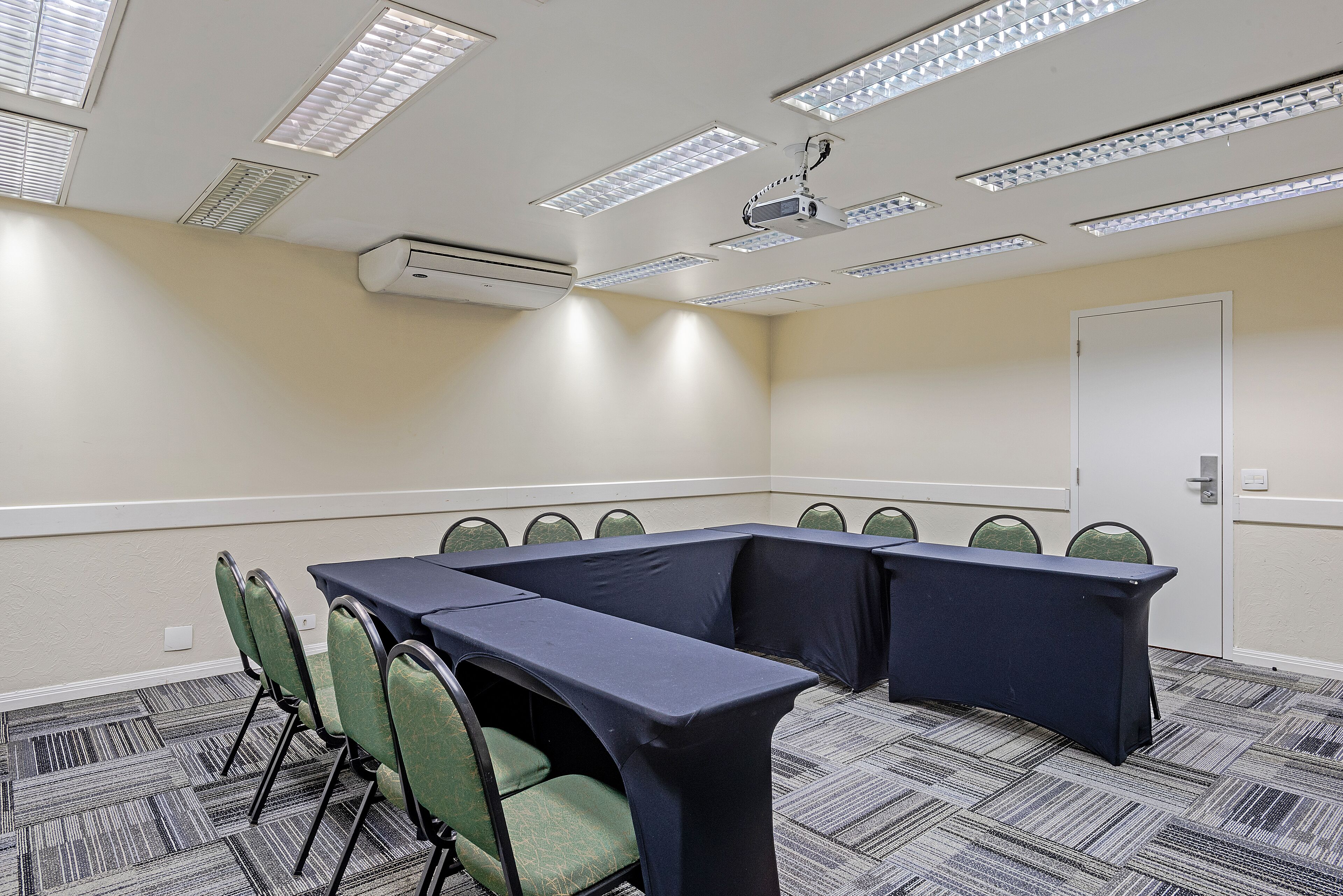 Slaviero Curitiba Shopping