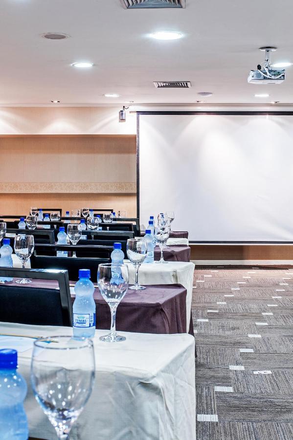 Full Jazz by Slaviero Hotéis