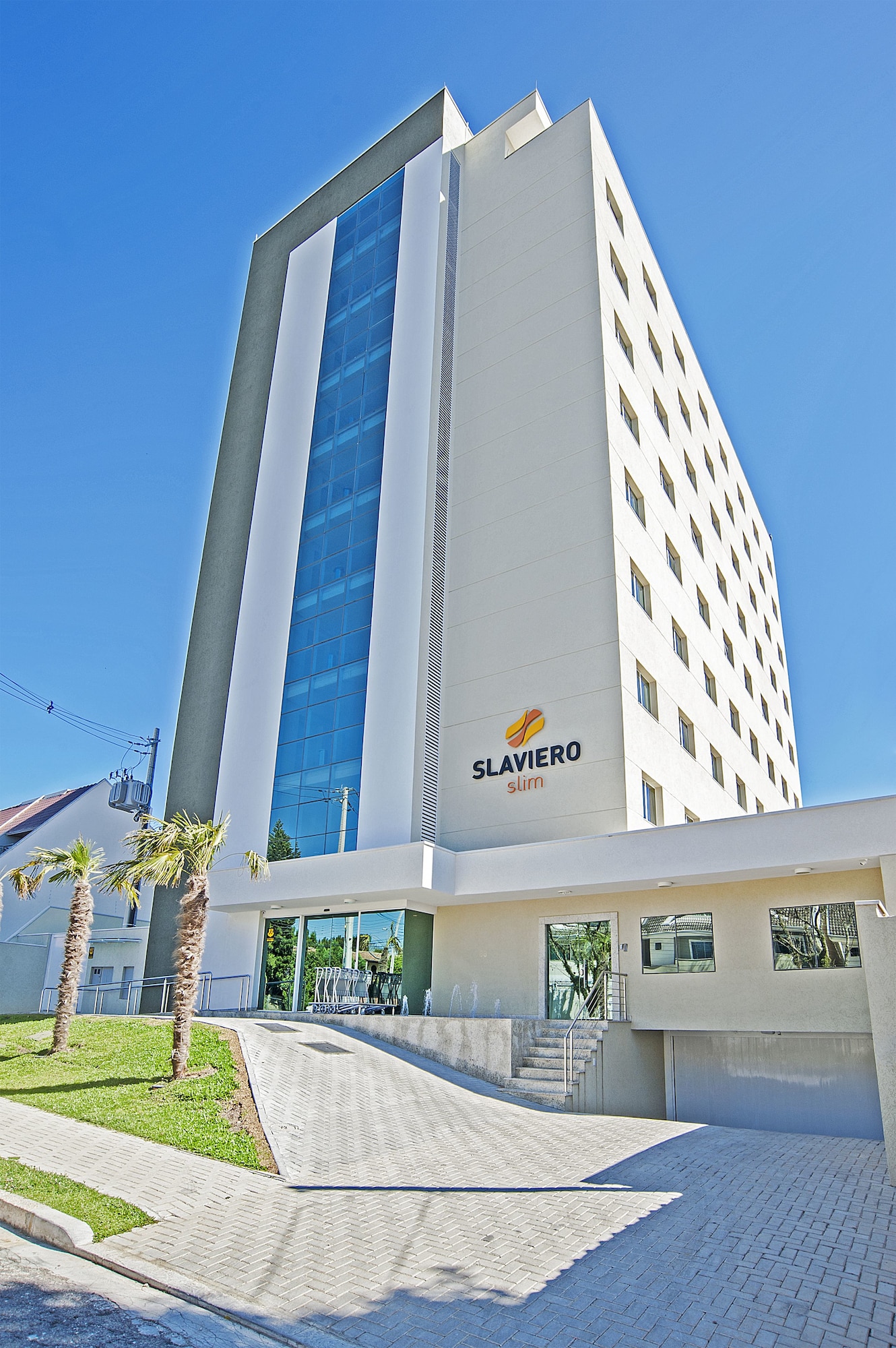 Slaviero Slim Av. das Torres