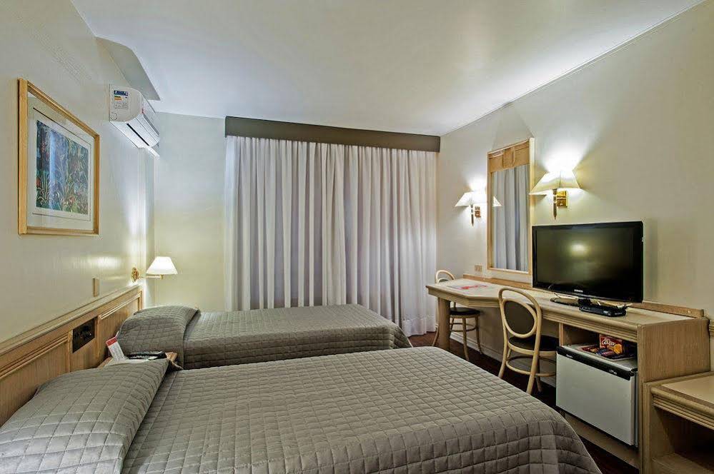 Trevi Hotel & Business