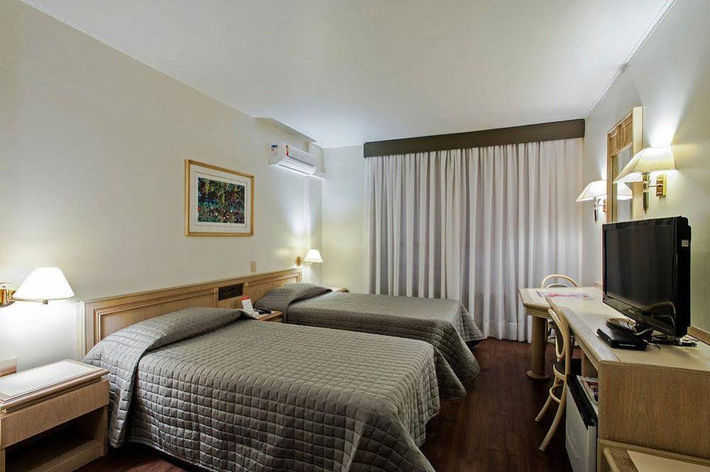 Trevi Hotel & Business