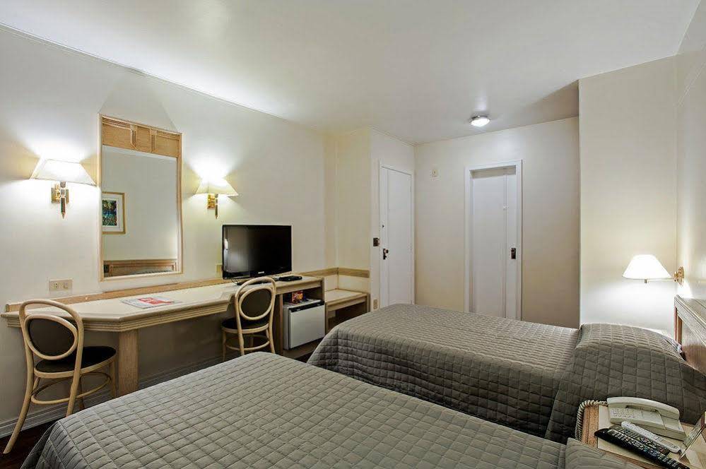 Trevi Hotel & Business
