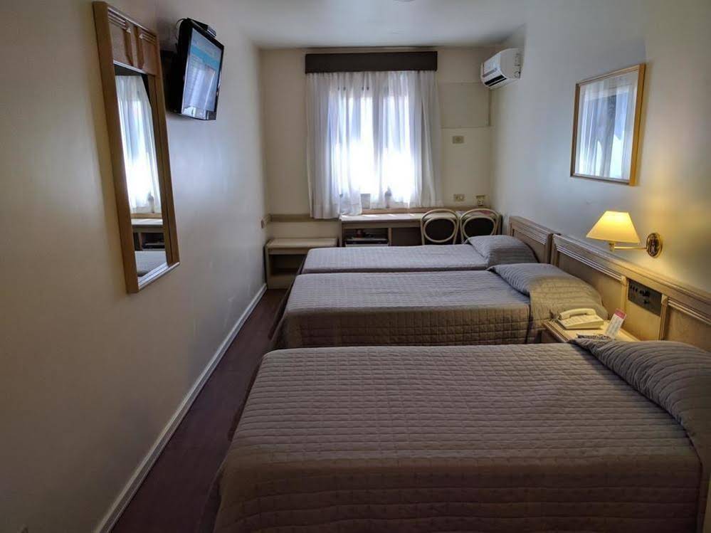 Trevi Hotel & Business