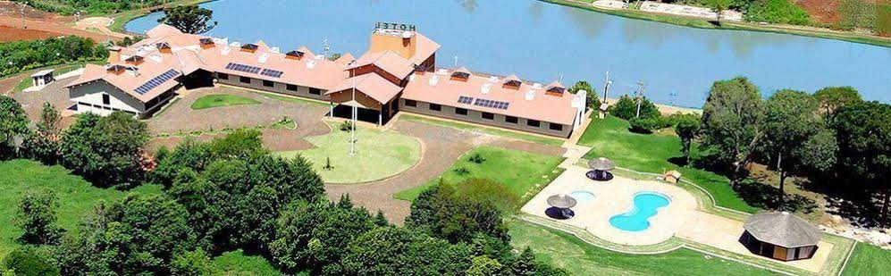 Hotel Lago Dourado
