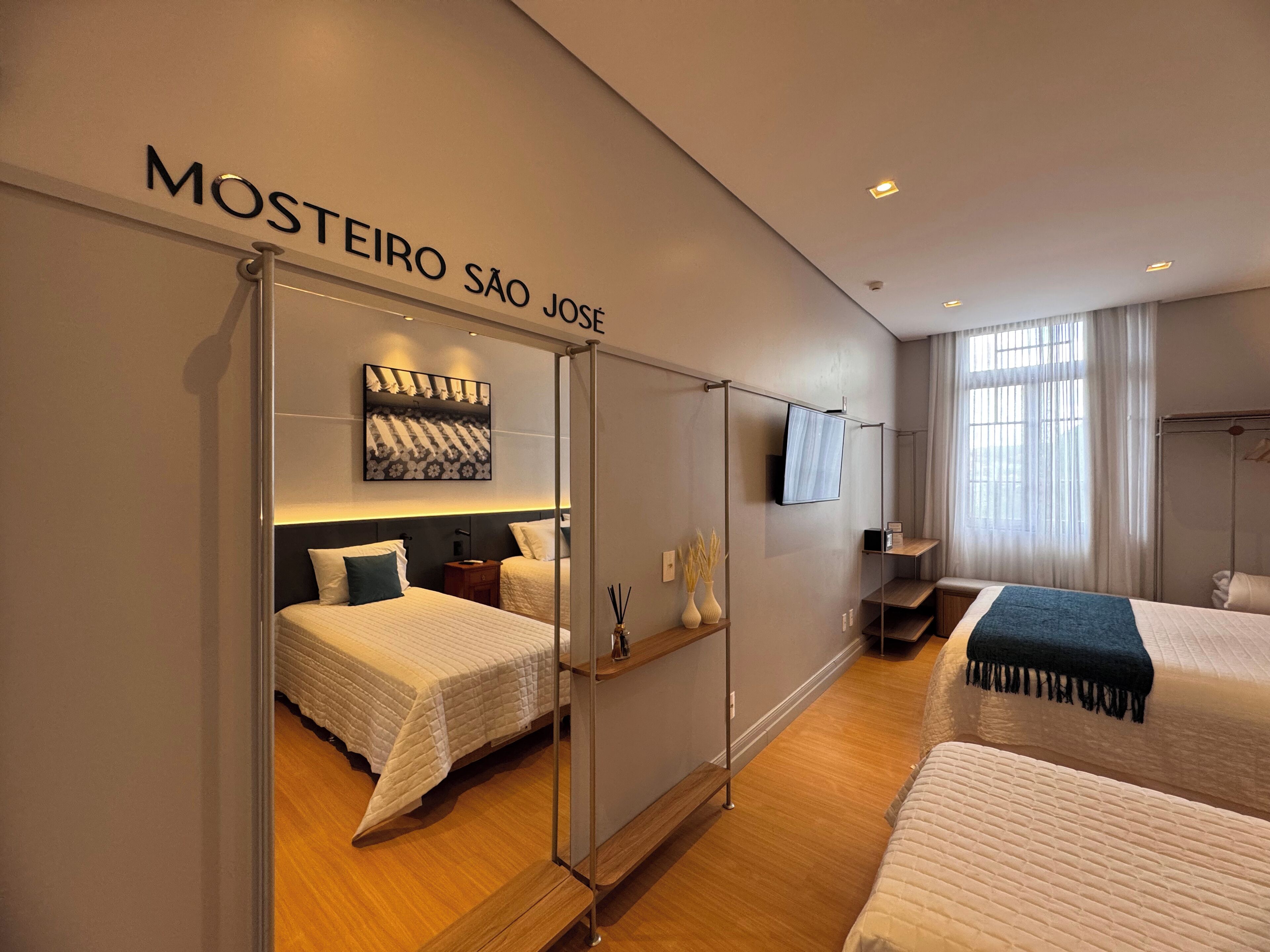 Mosteiro Hotel De Charme