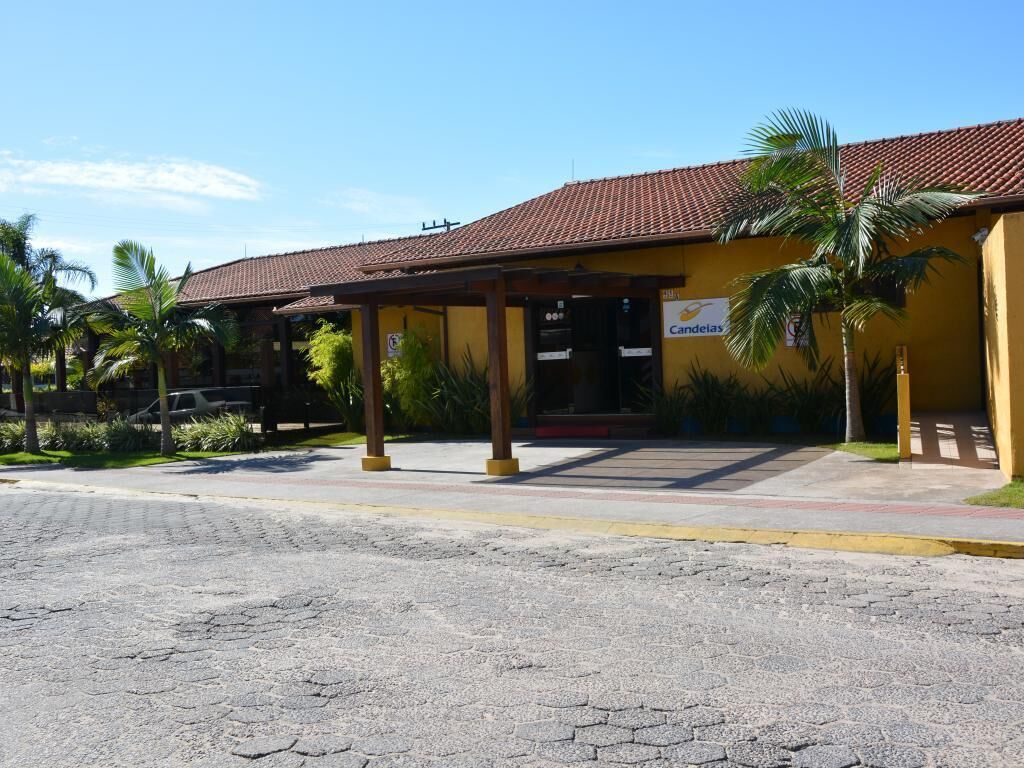 Candeias Basfak Praia