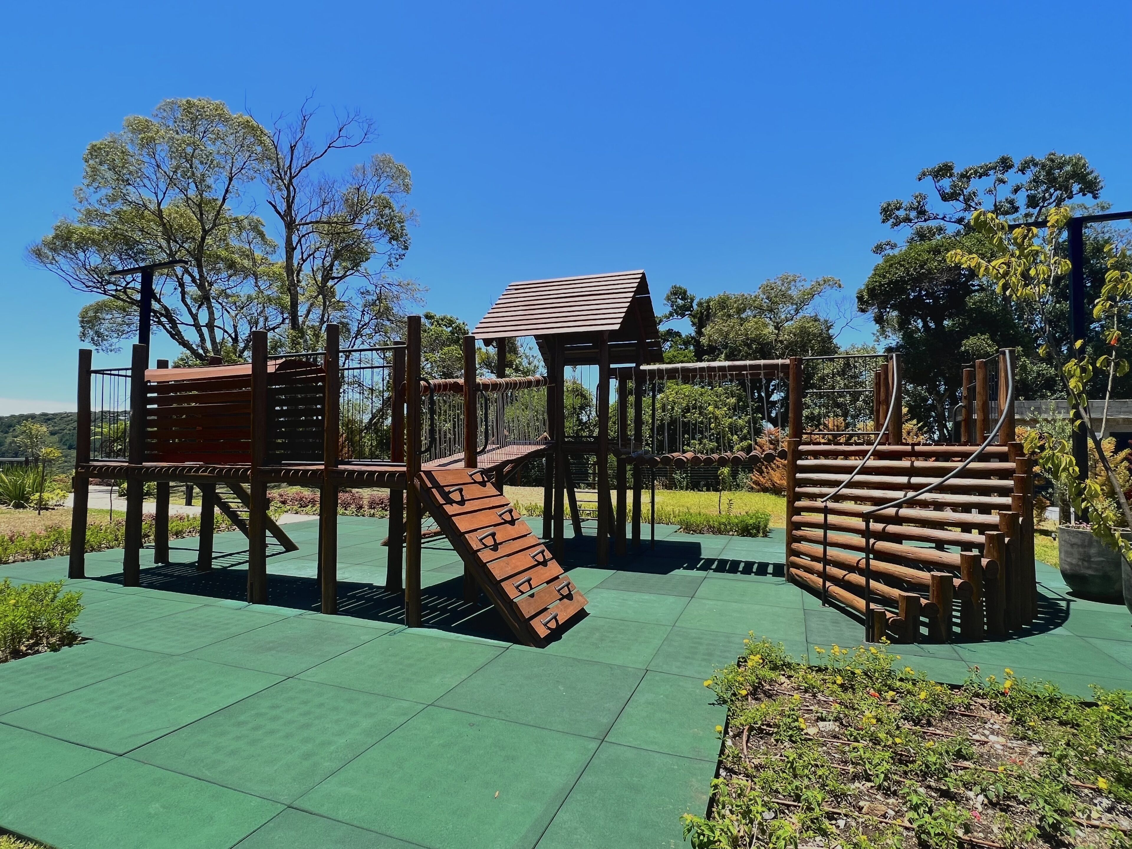 Chateau Laghetto Collection