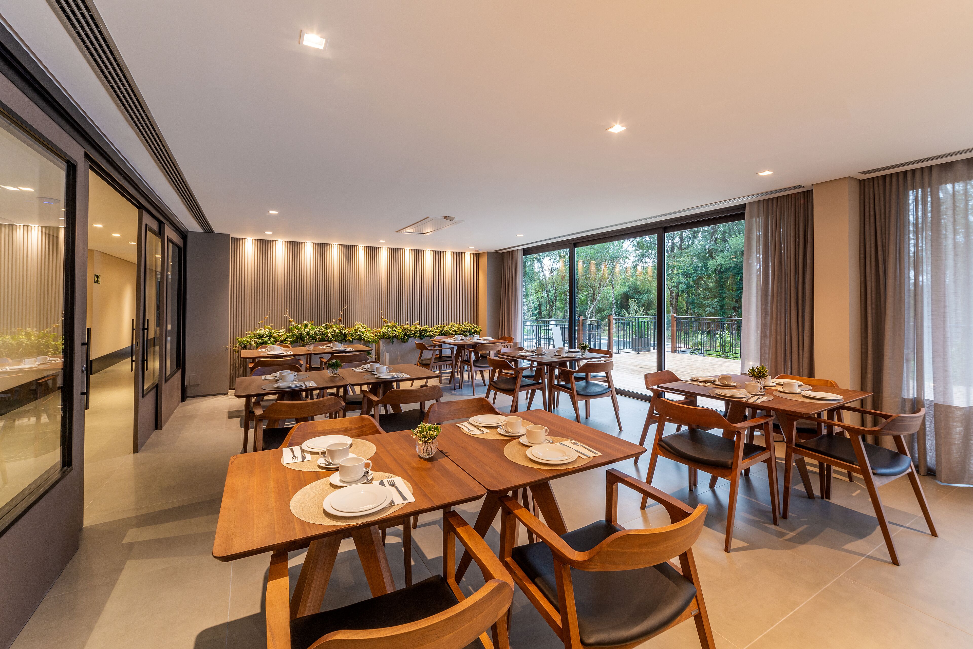 Chateau Laghetto Collection