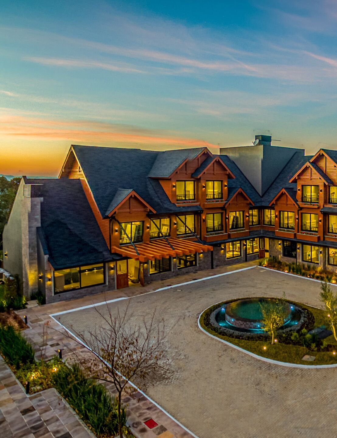 Chateau Laghetto Collection