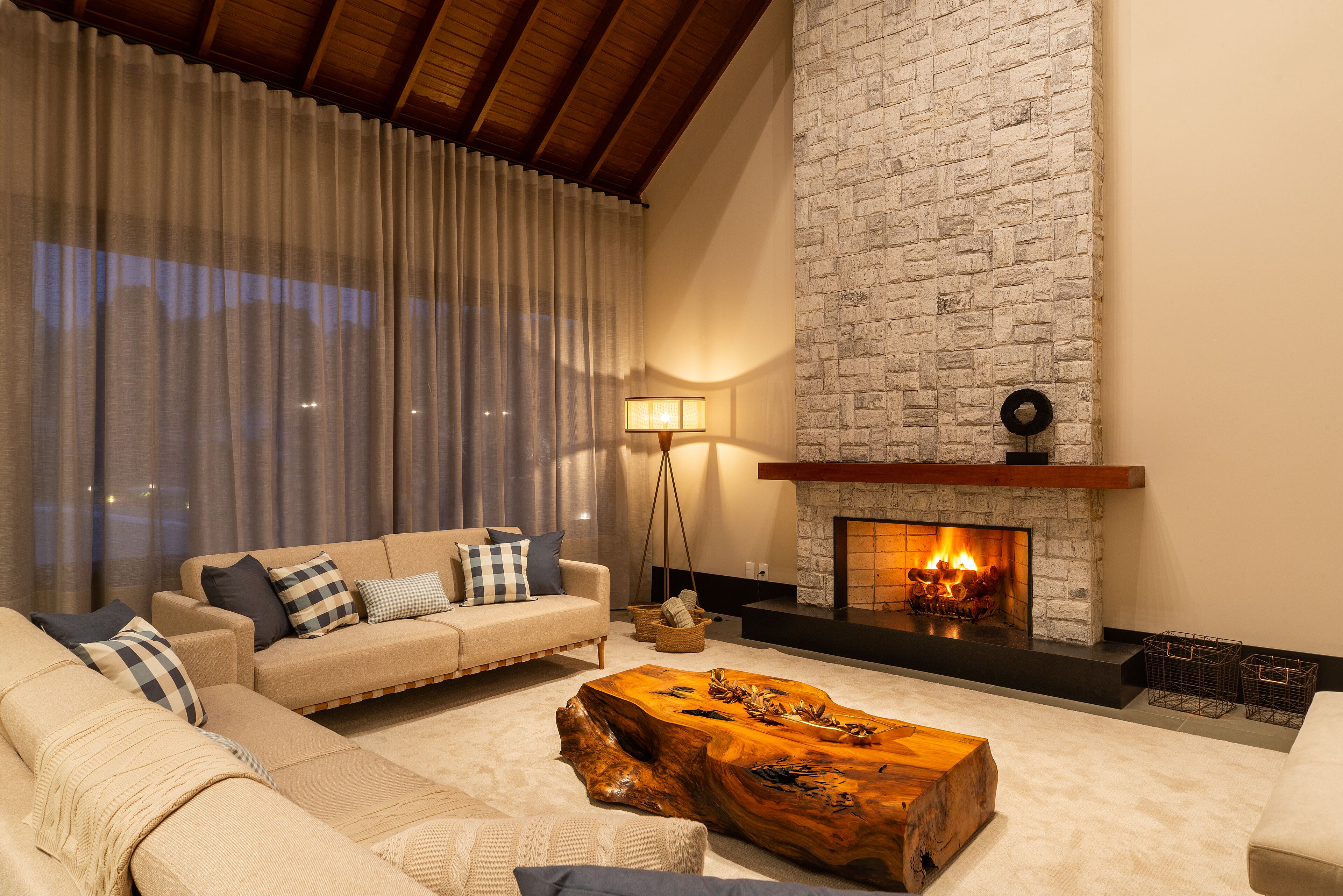 Chateau Laghetto Collection