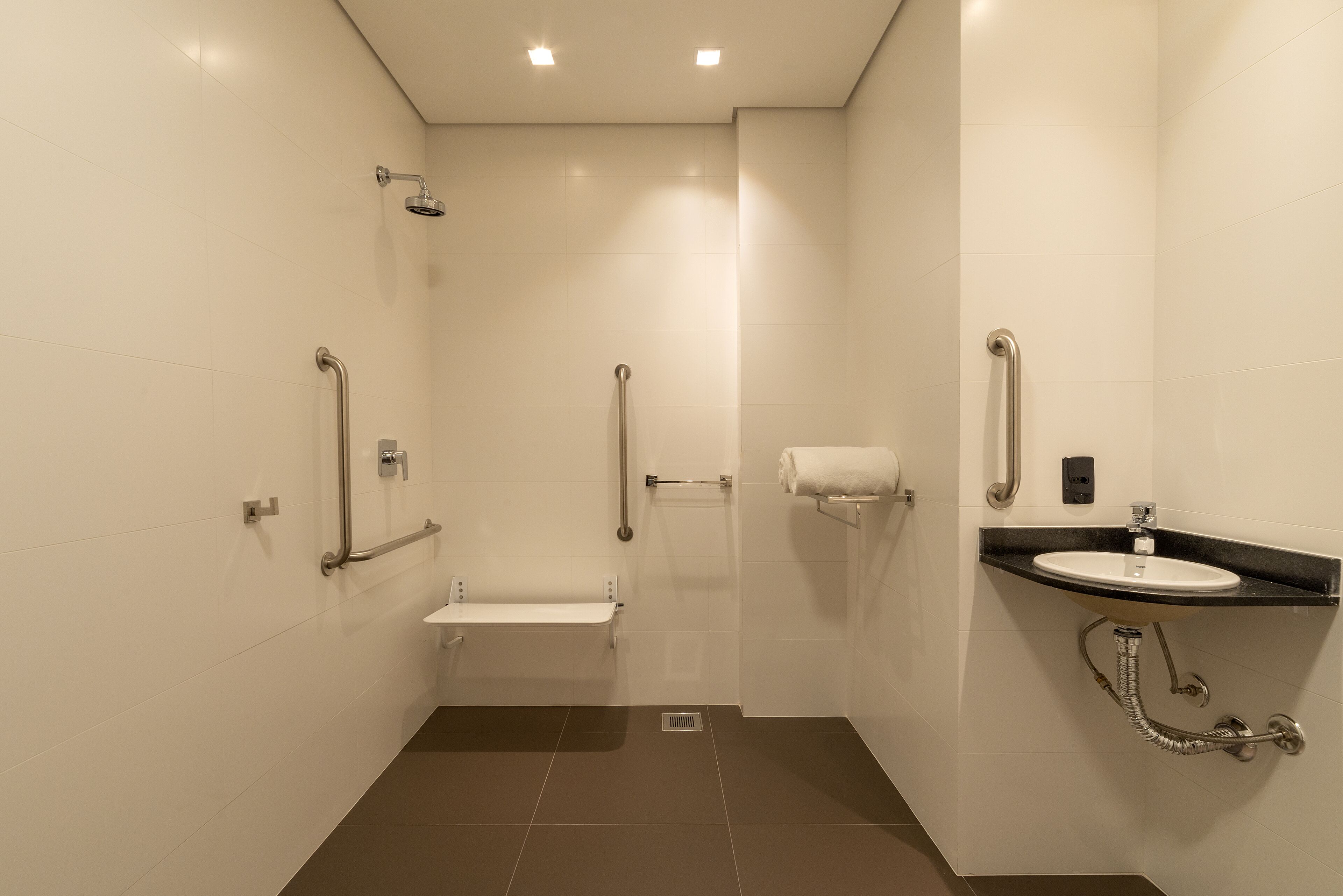 Chateau Laghetto Collection