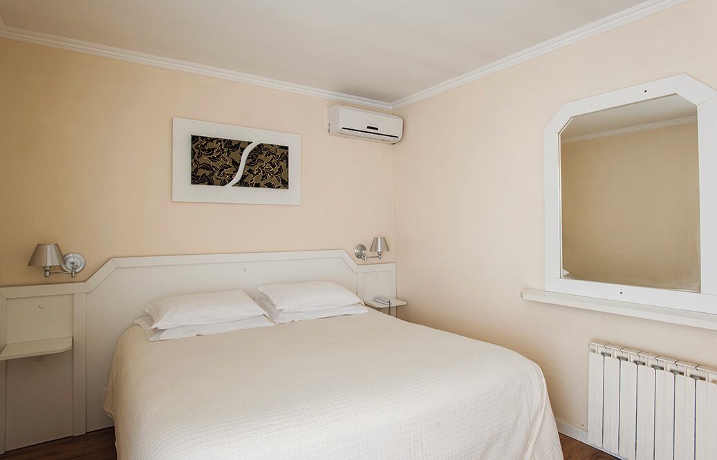 Hotel Galo Vermelho
