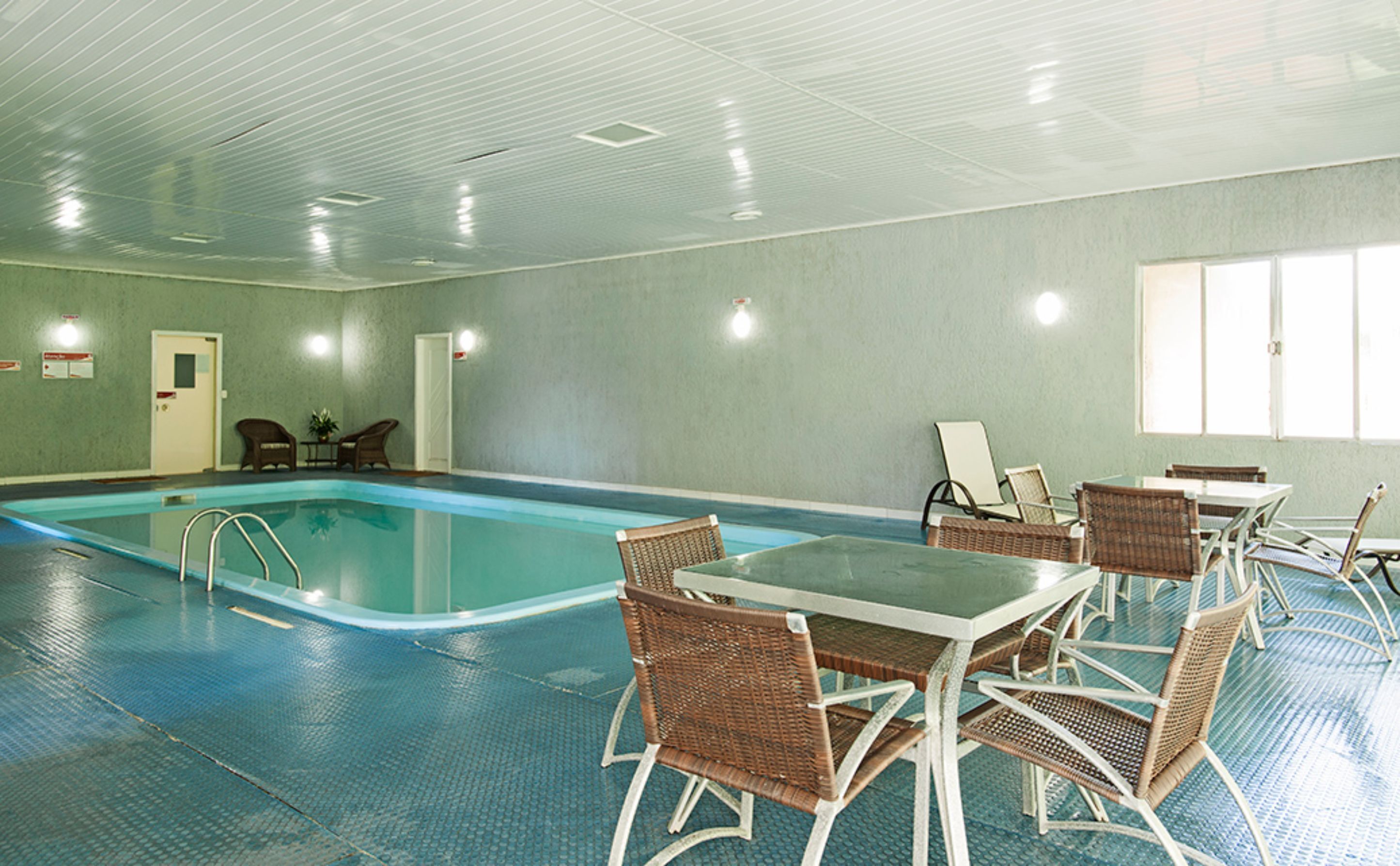 Hotel Galo Vermelho