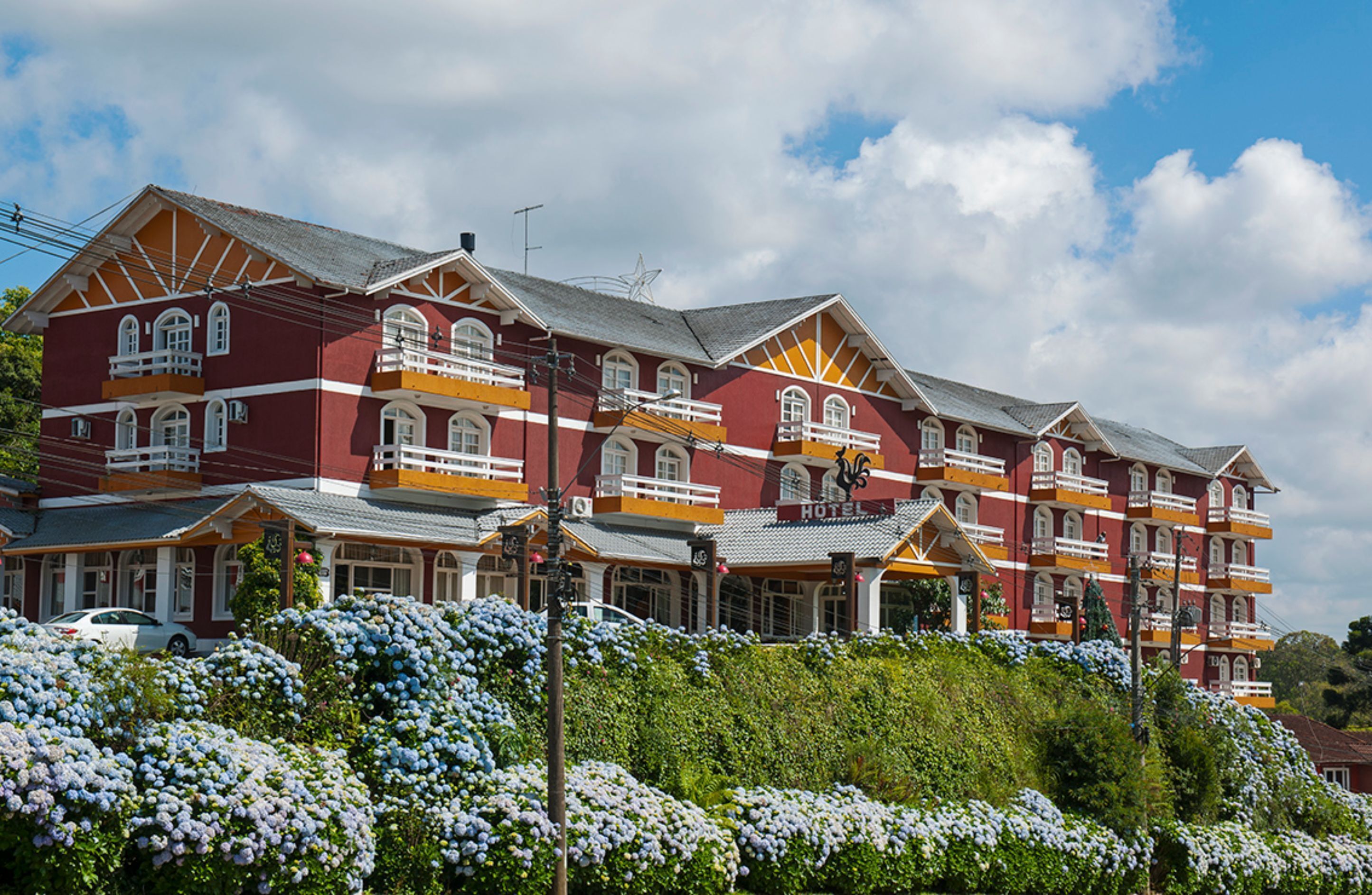 Hotel Galo Vermelho