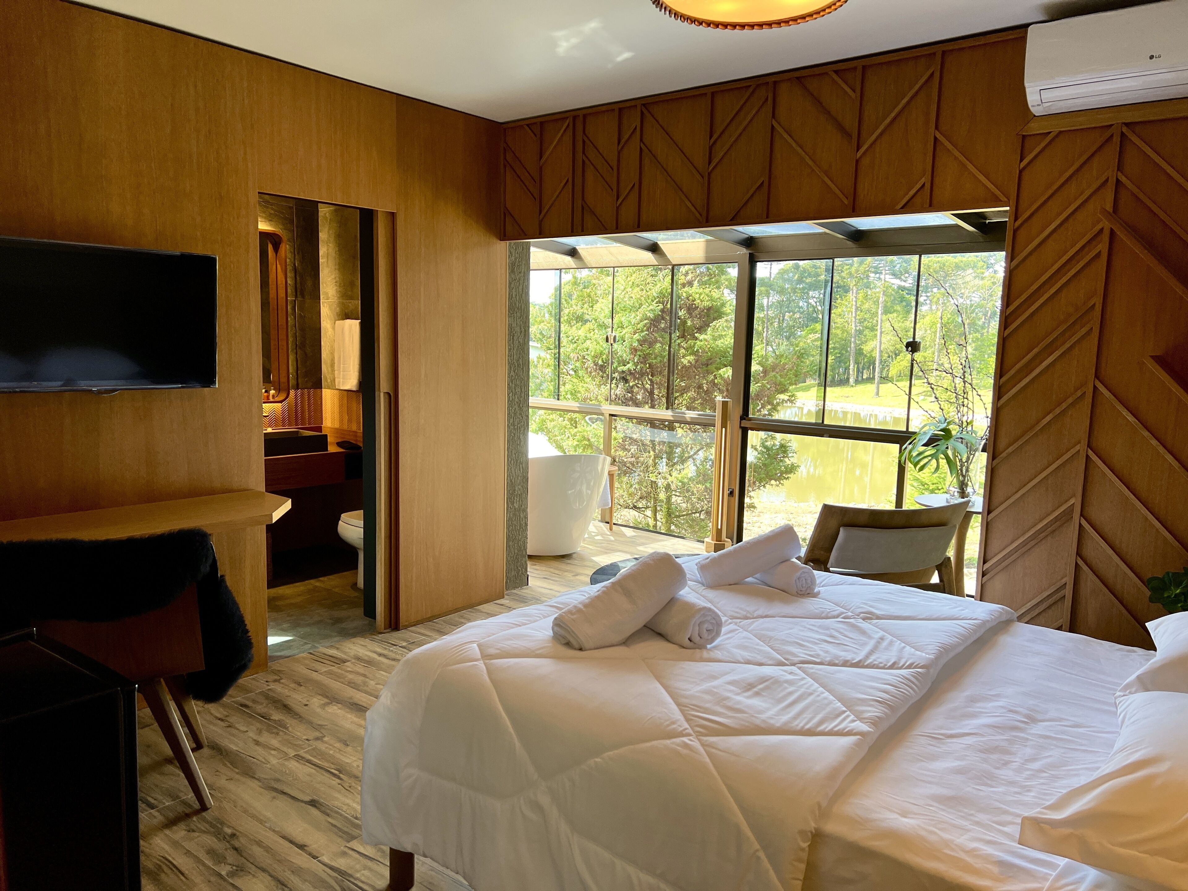 Woodstone Gramado Hotel