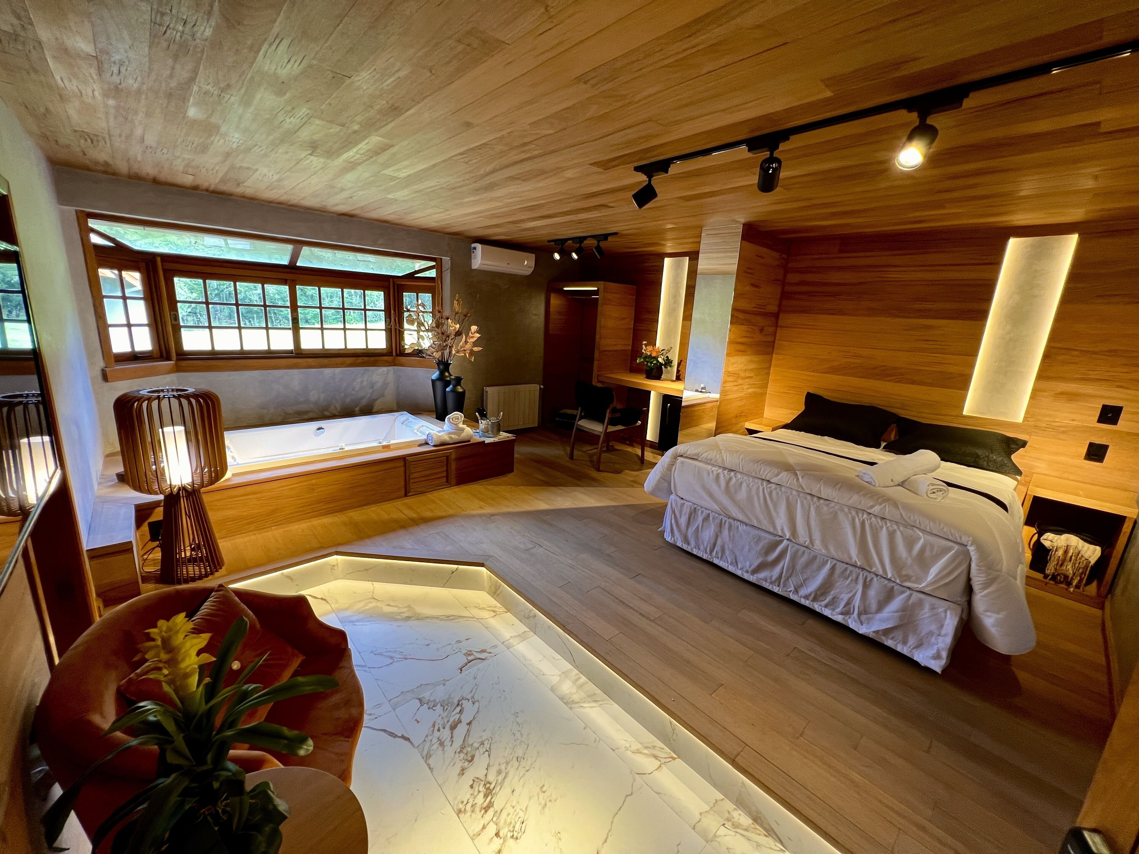Woodstone Gramado Hotel