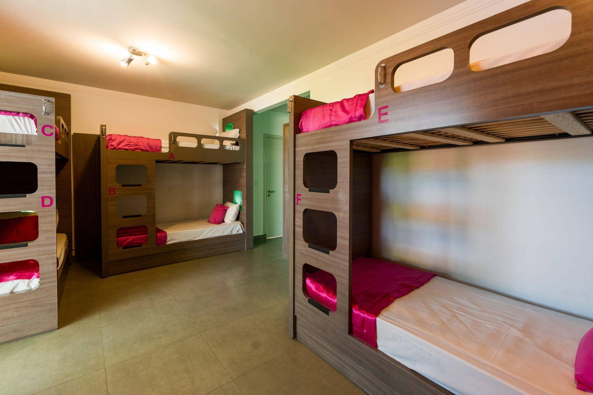 Concept Design Hostel & Suites