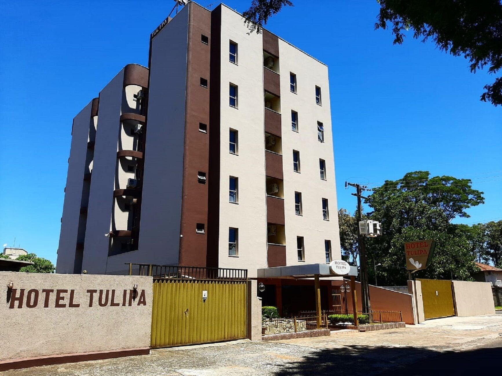 Tulipa Hotel