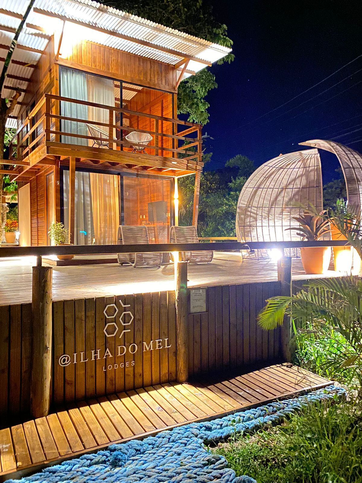 Ilha Do Mel Lodges