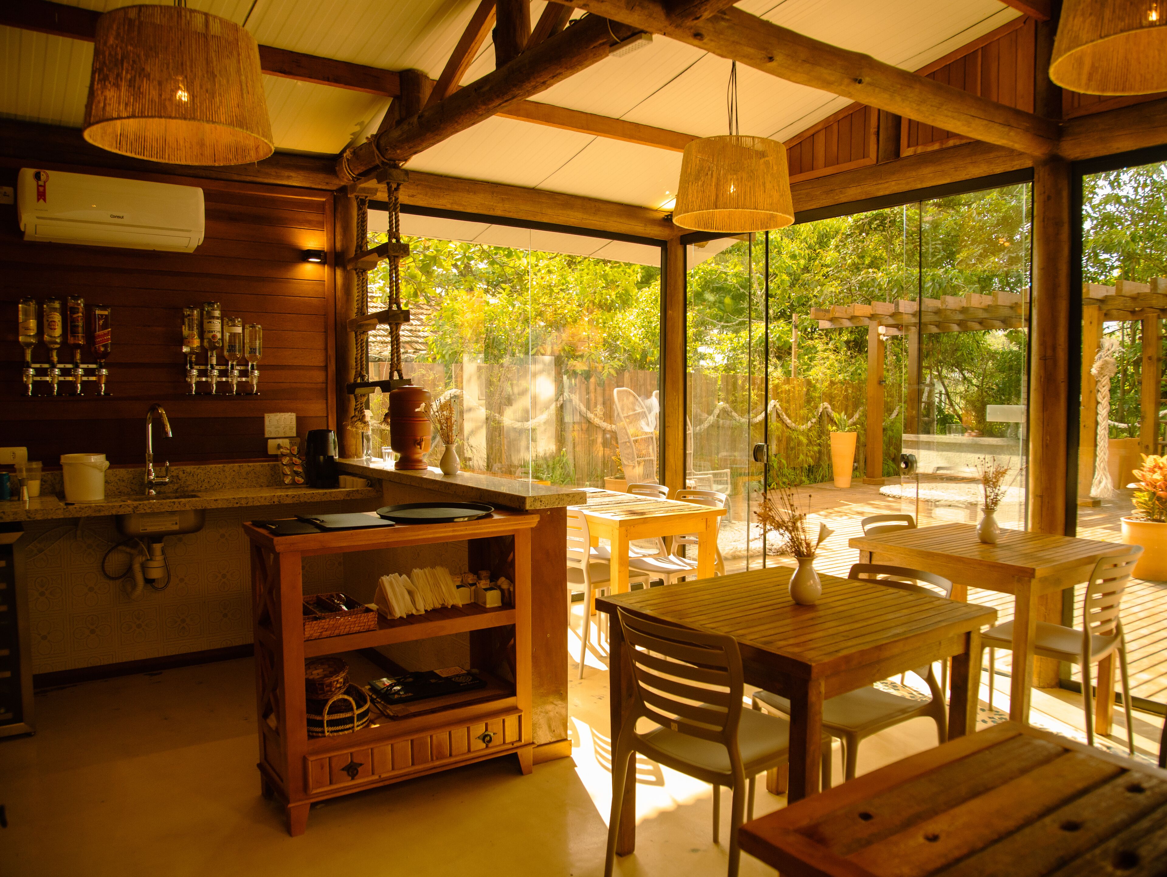 Ilha Do Mel Lodges