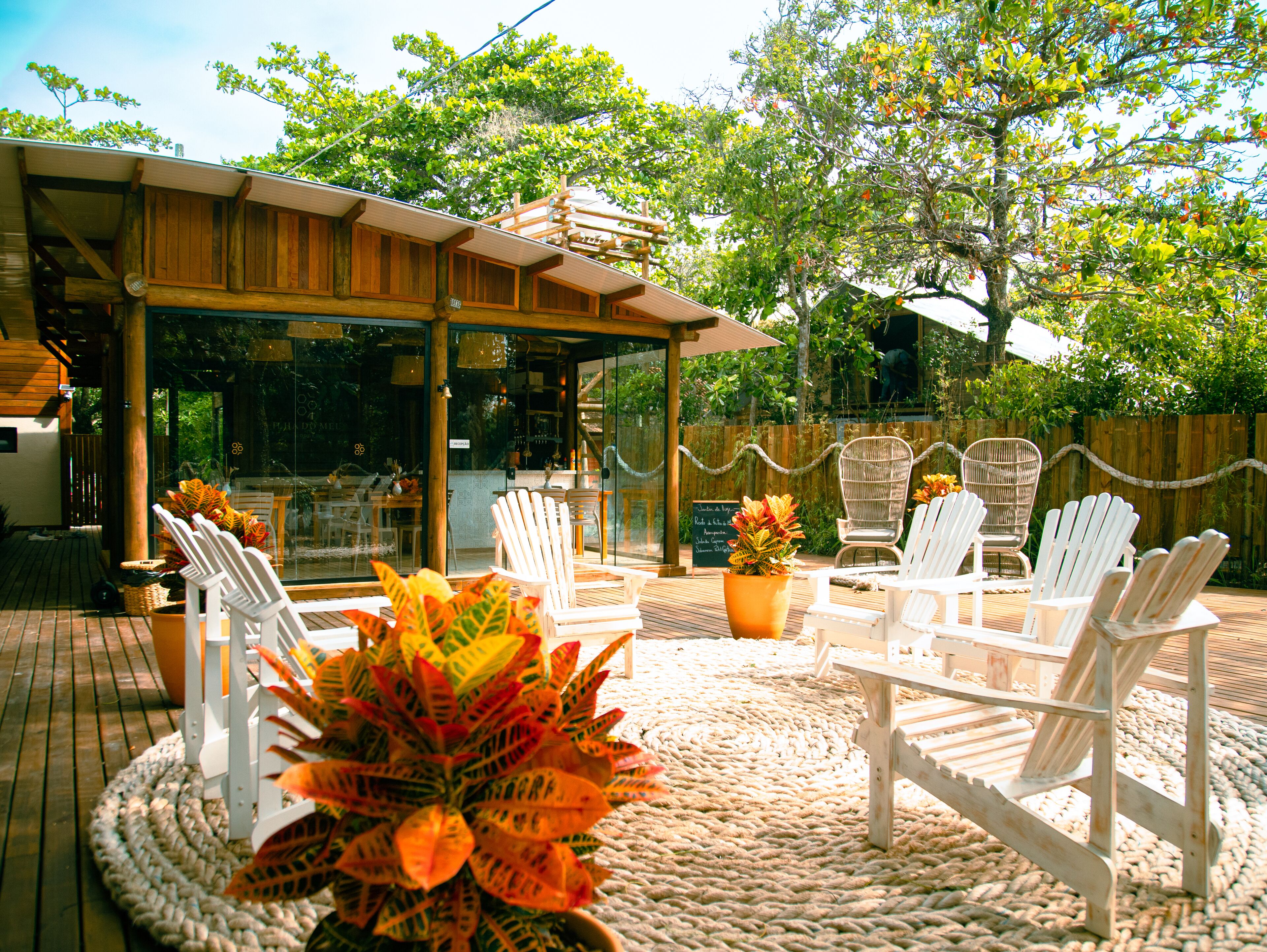 Ilha Do Mel Lodges