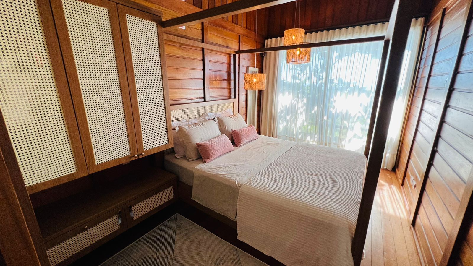 Ilha Do Mel Lodges