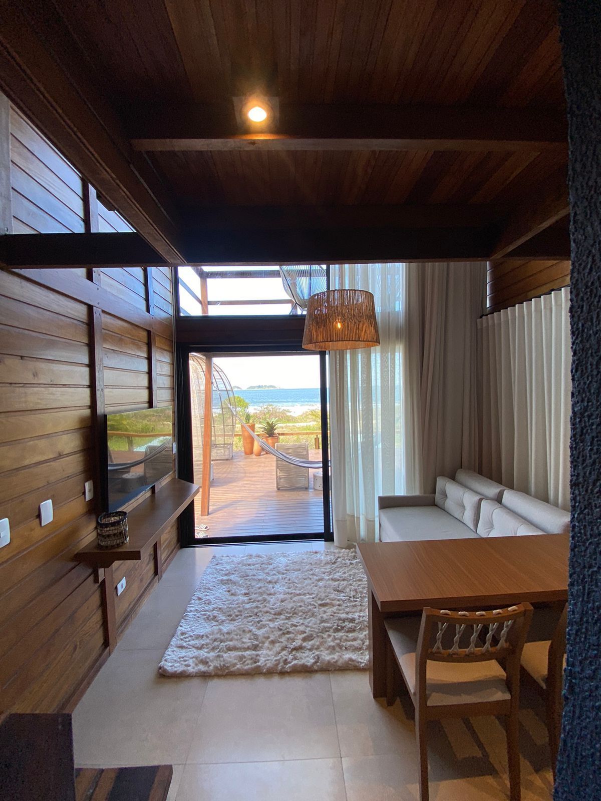 Ilha Do Mel Lodges