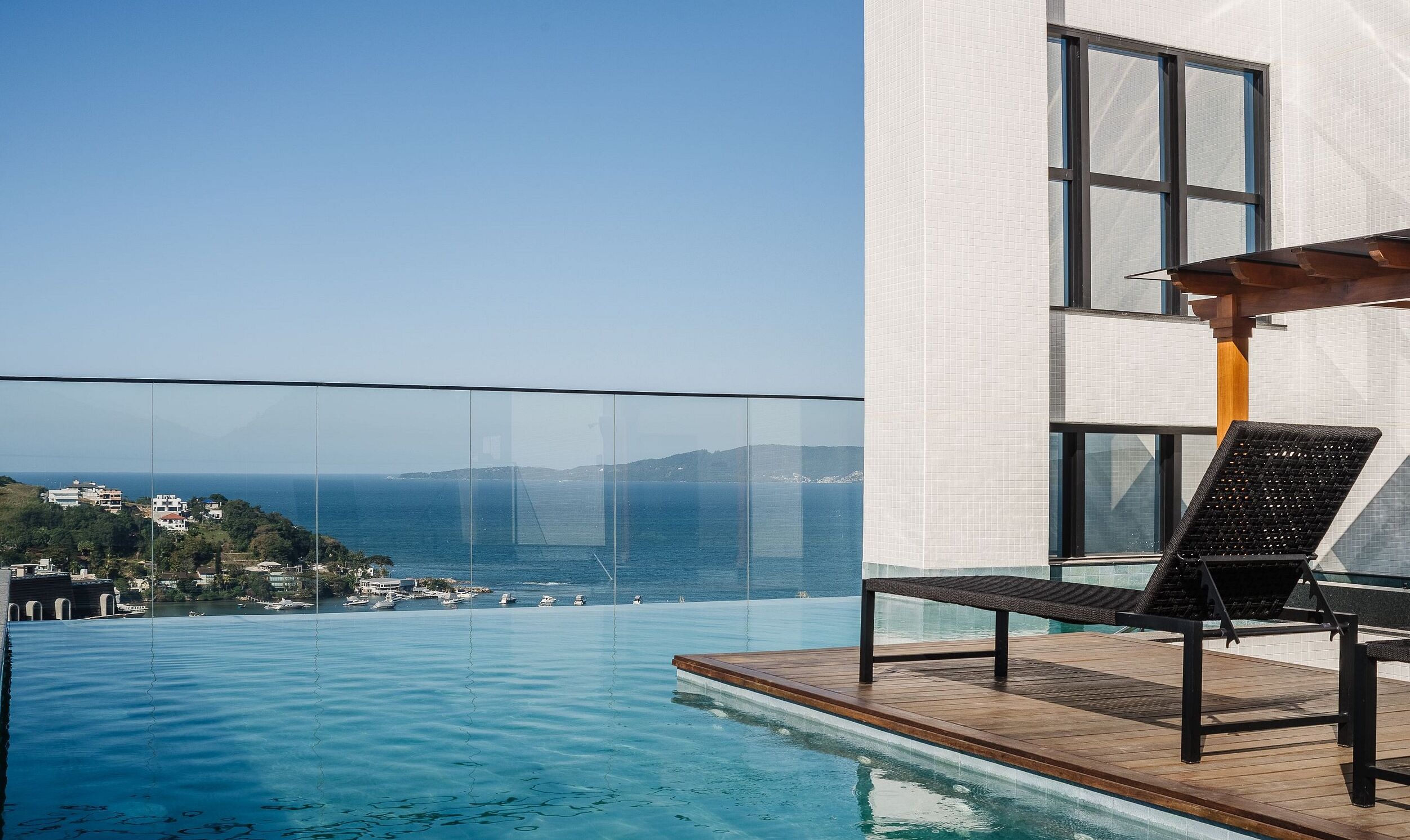 MHFs Apartamentos com Vista Mar Itapema