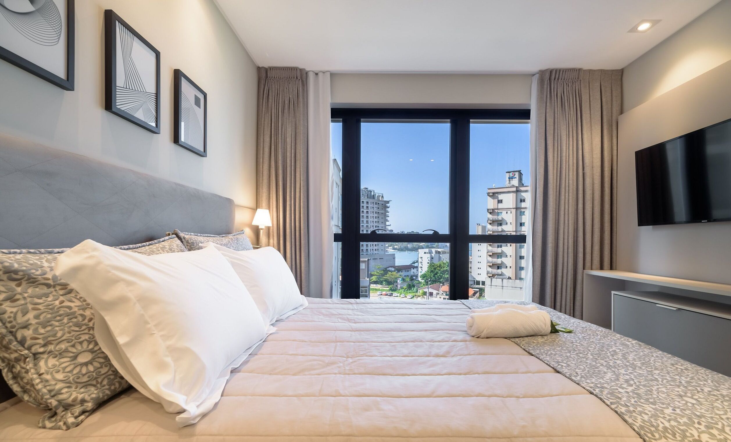 MHFs Apartamentos com Vista Mar Itapema