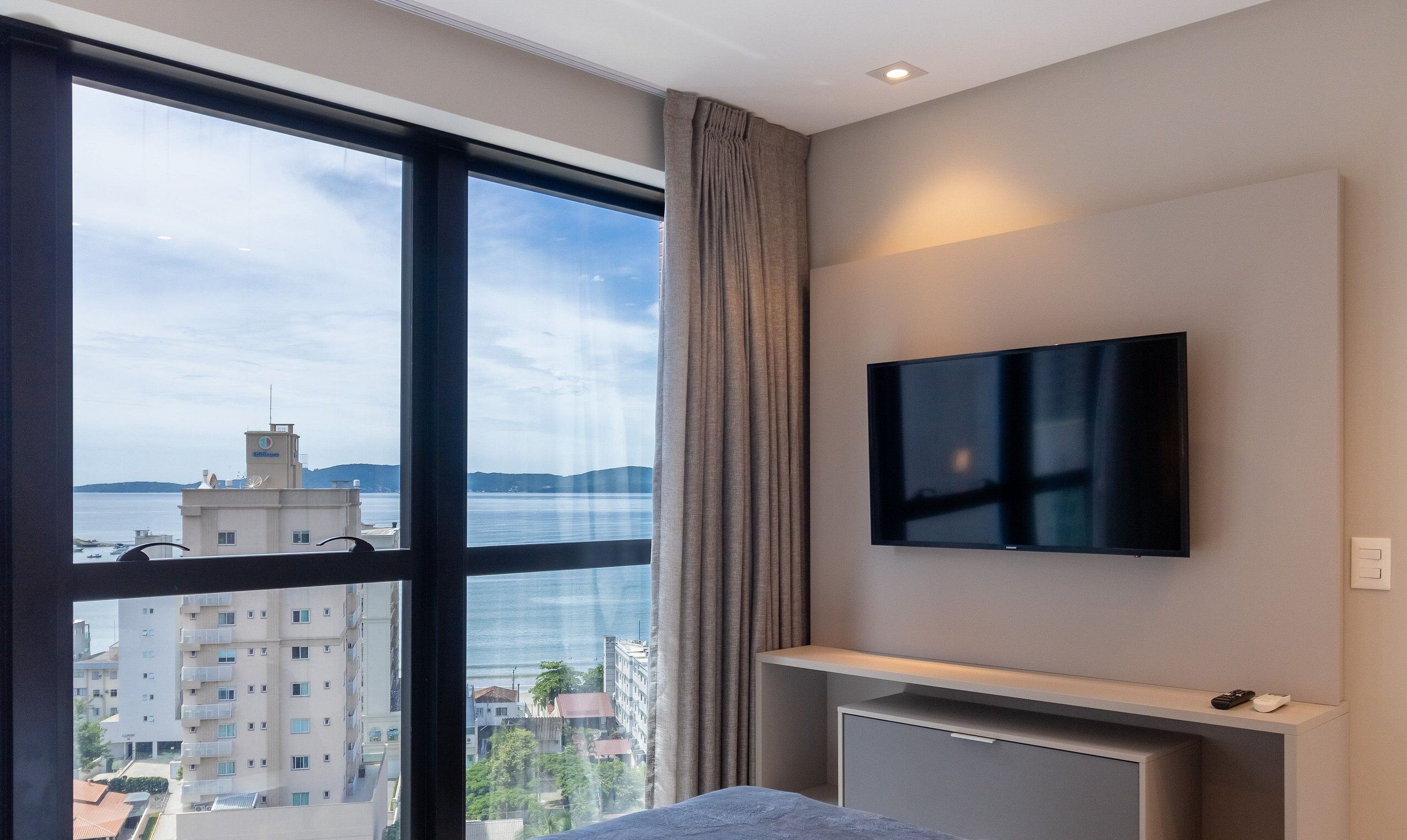 MHFs Apartamentos com Vista Mar Itapema