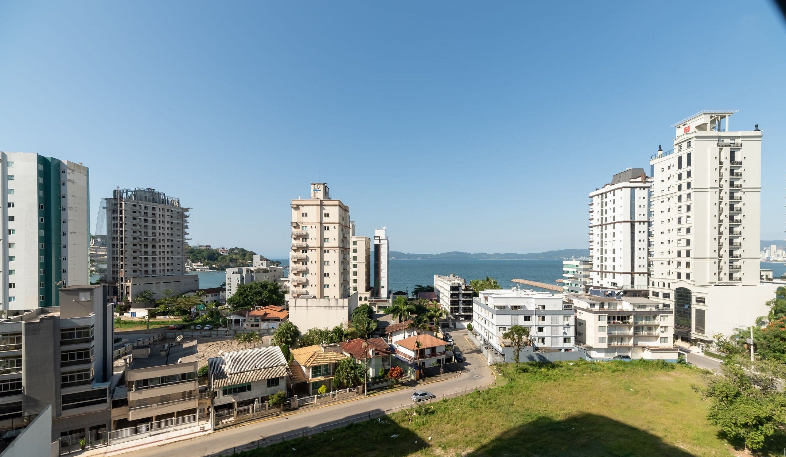 MHFs Apartamentos com Vista Mar Itapema