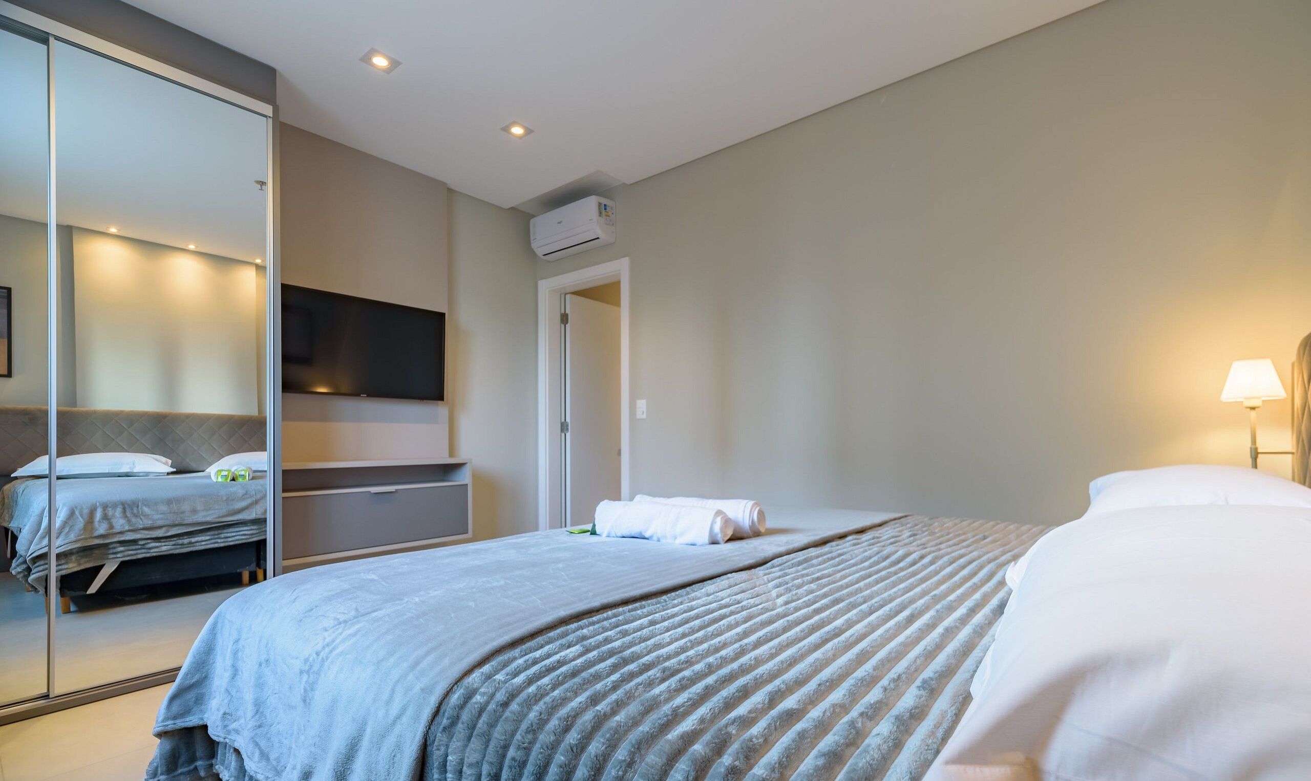 MHFs Apartamentos com Vista Mar Itapema