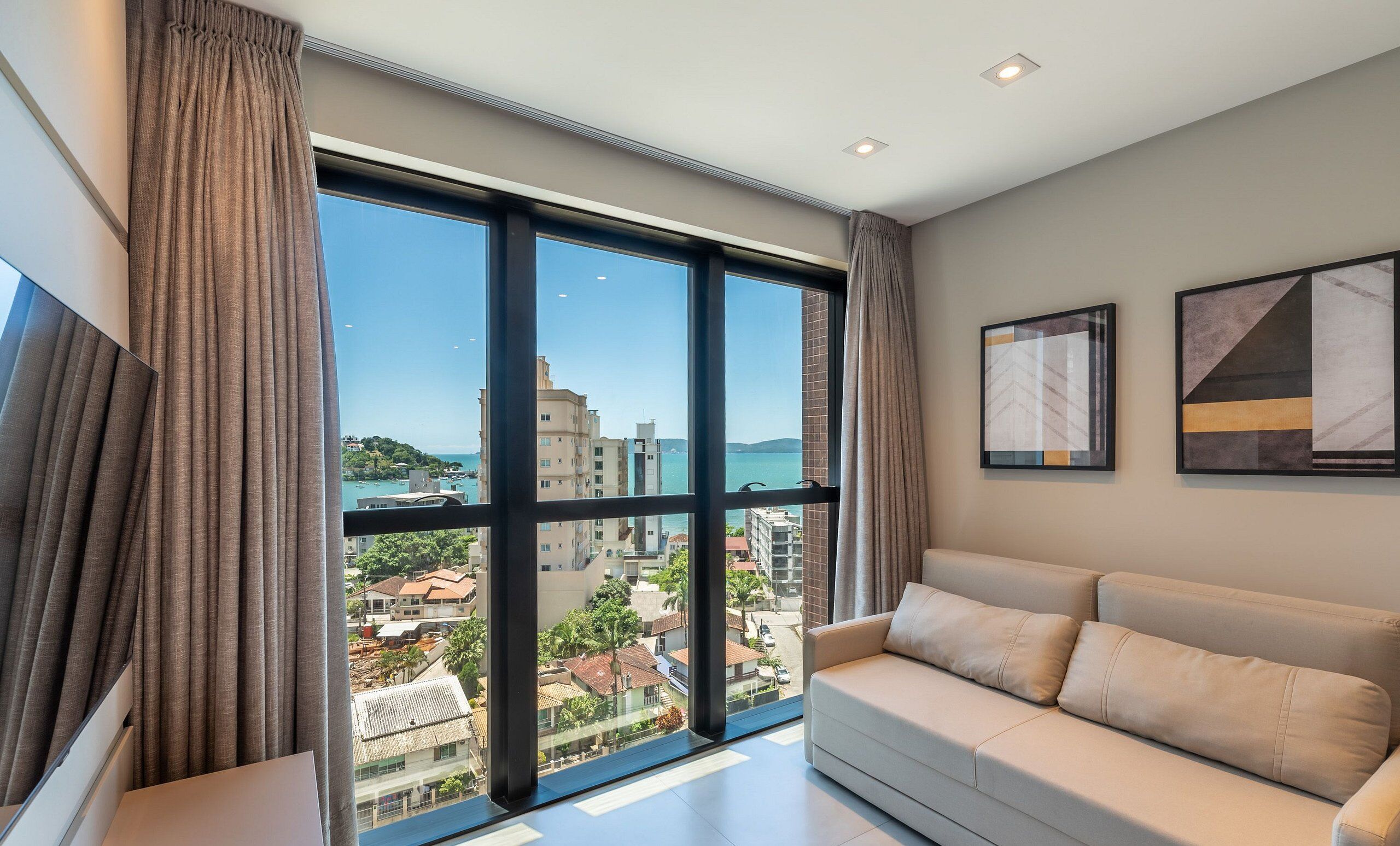 MHFs Apartamentos com Vista Mar Itapema