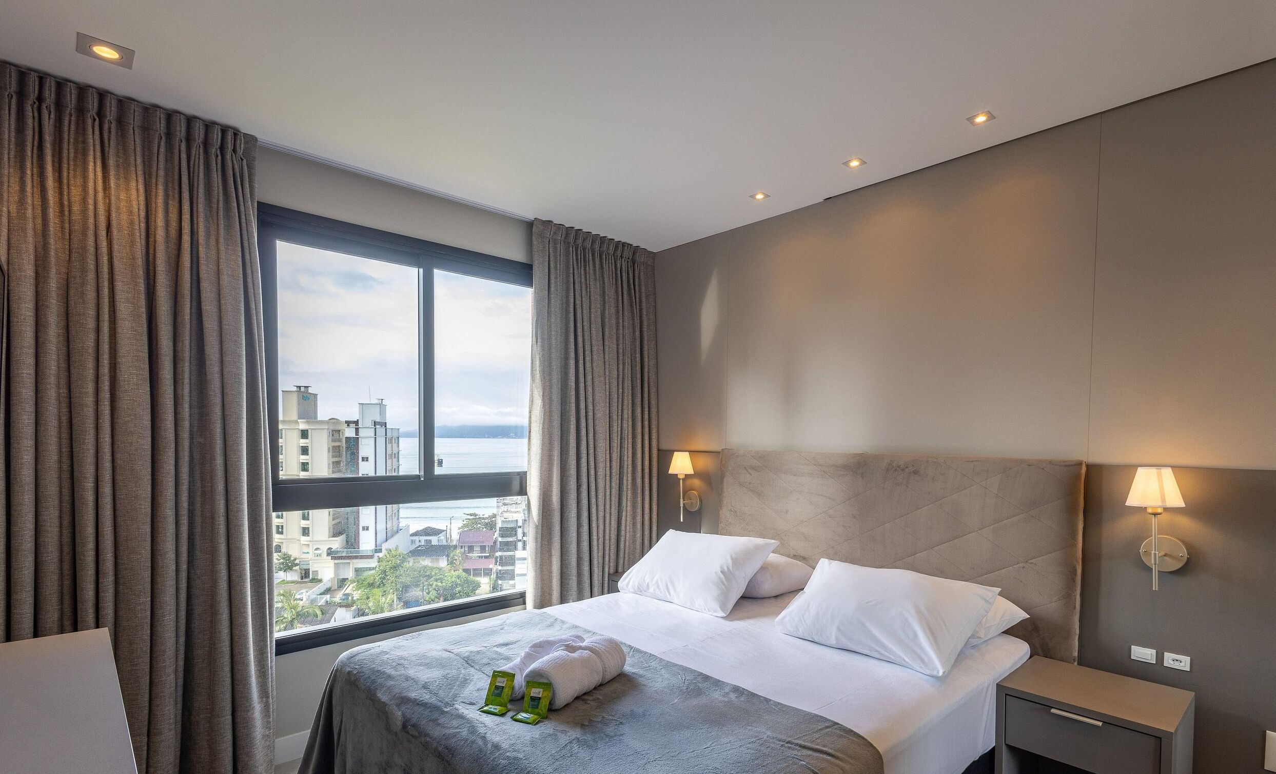 MHFs Apartamentos com Vista Mar Itapema