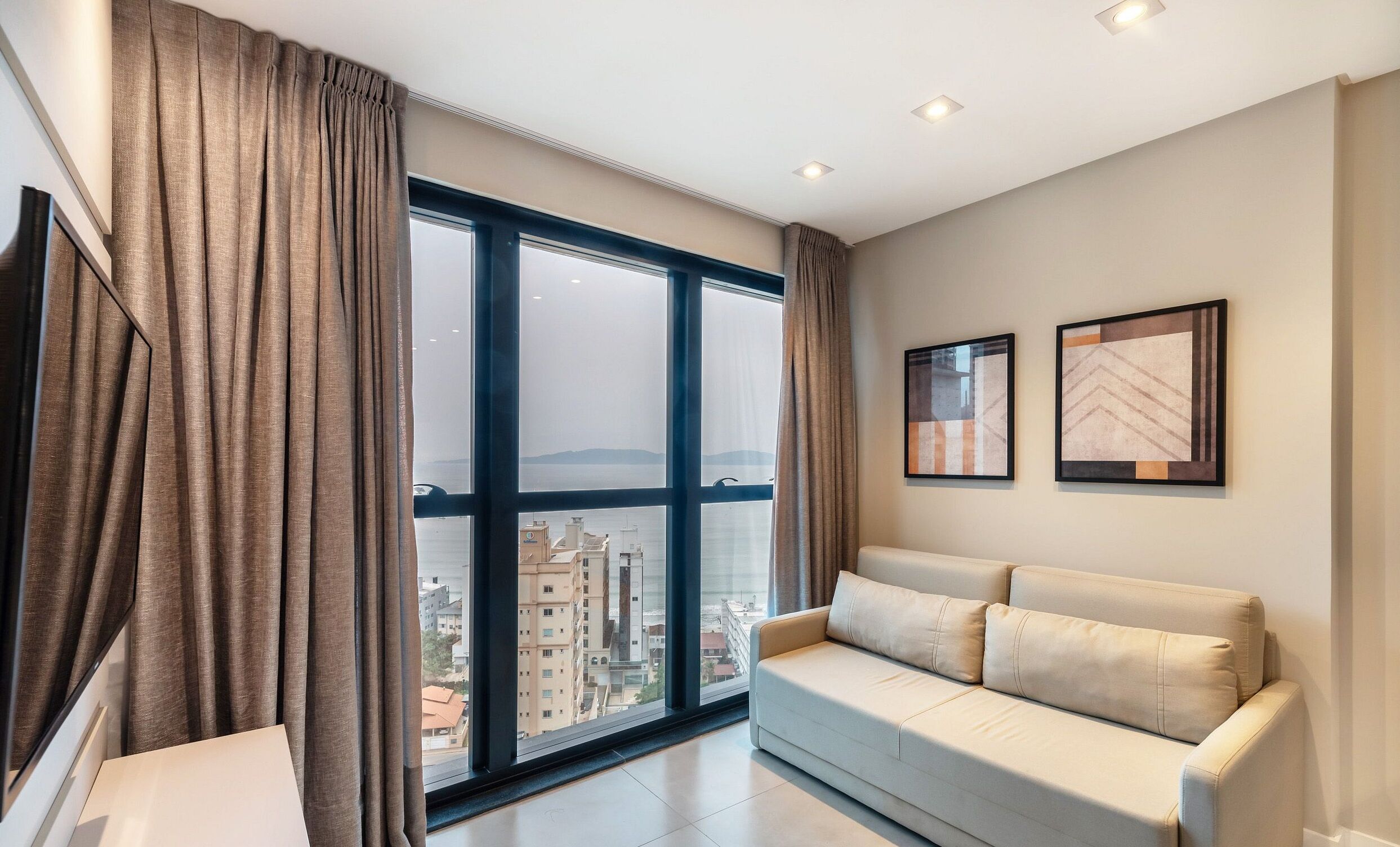 MHFs Apartamentos com Vista Mar Itapema