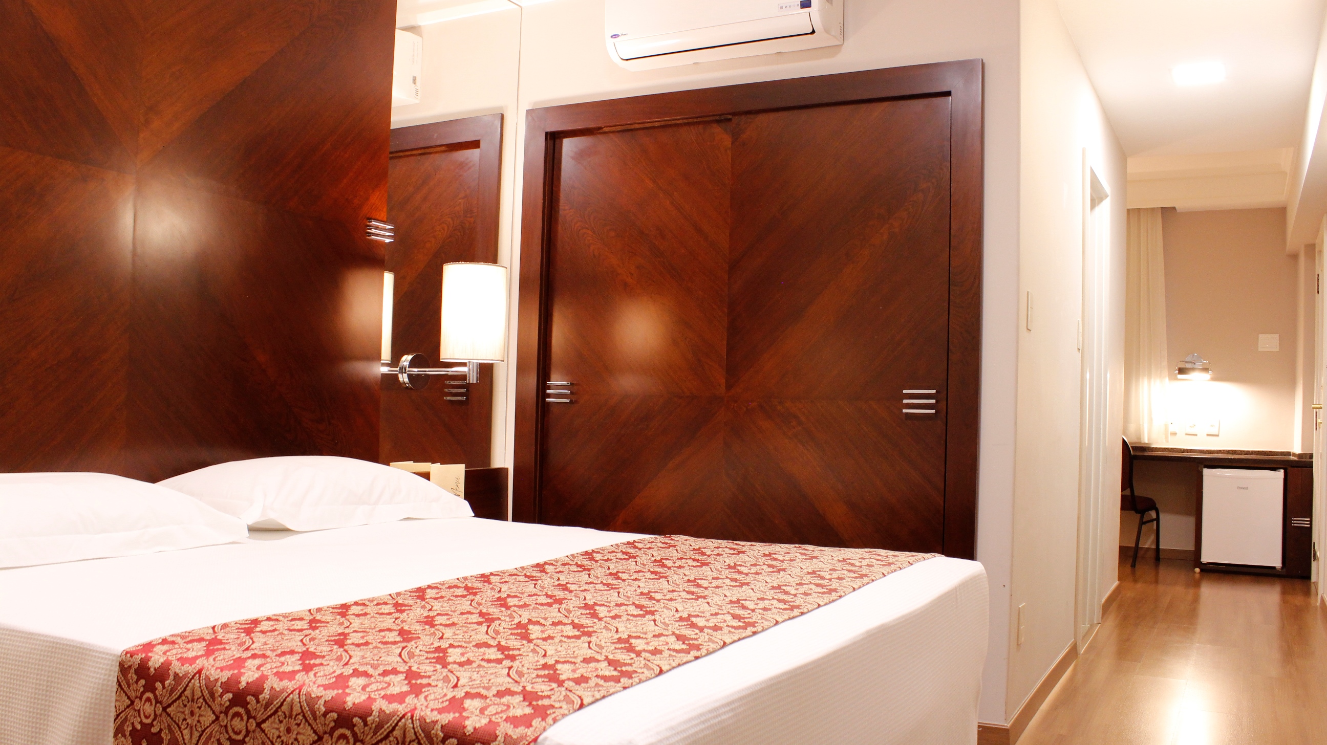 Bourbon Londrina Business