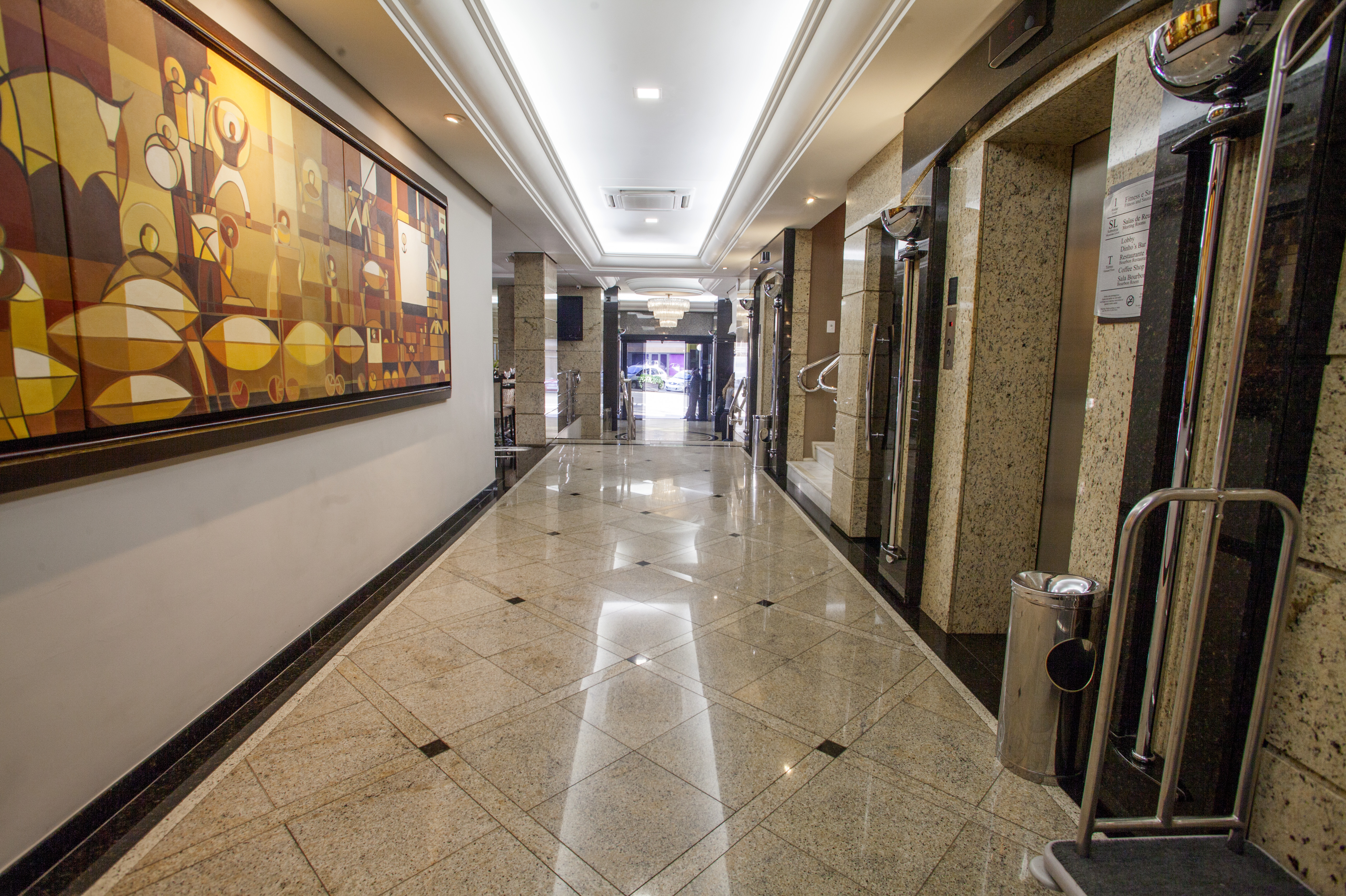 Bourbon Londrina Business