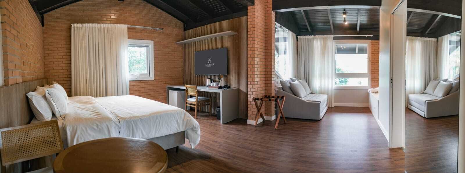 Village Du Lac Hotel
