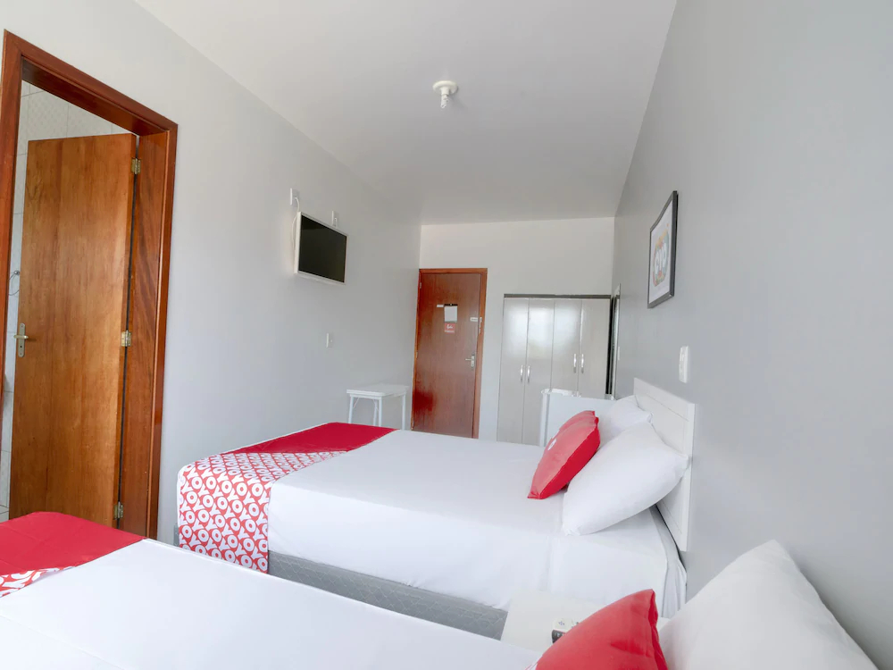 Teuthos Hotel by OYO Rooms